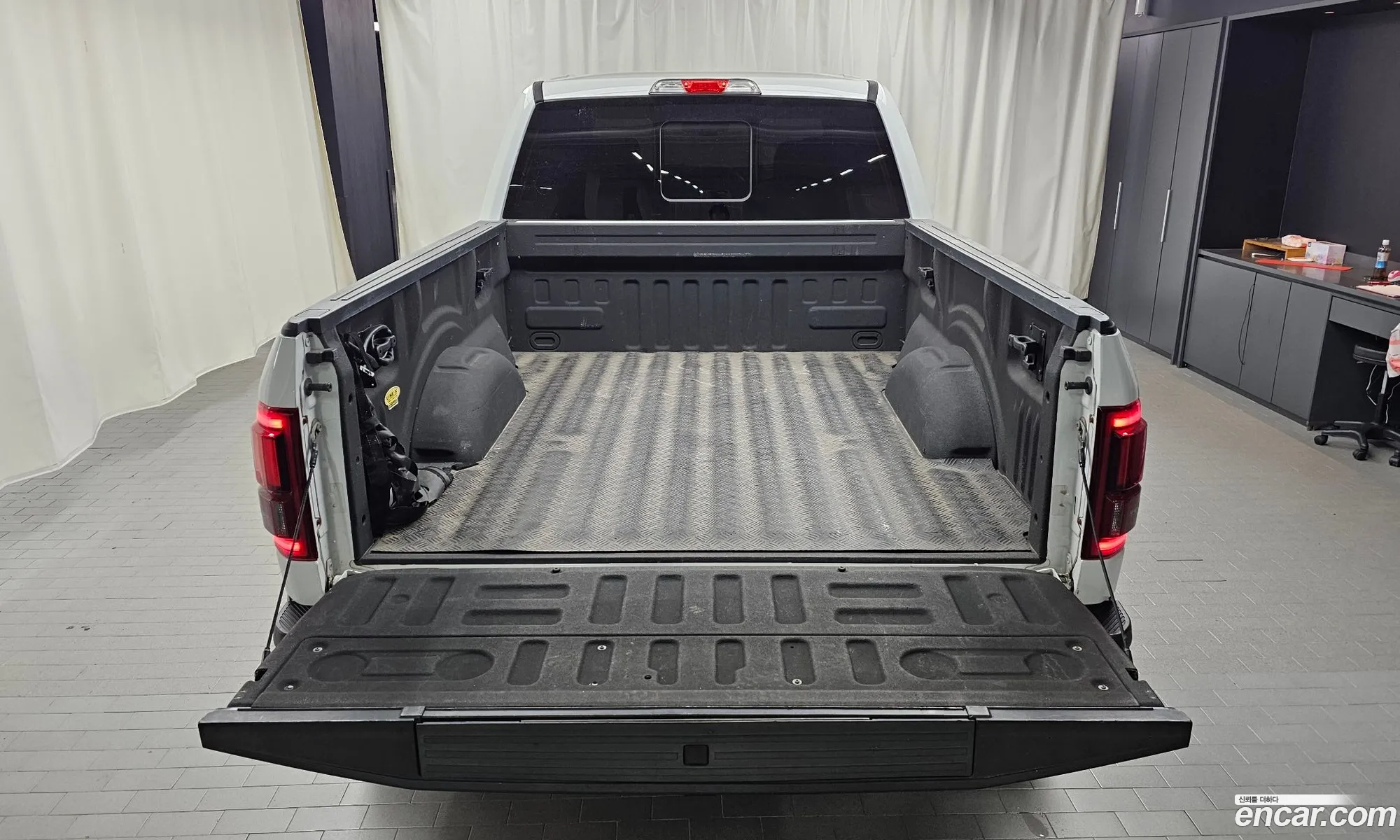 Ford F-150 2015 1FTFW1EG3FFB85378 — 17