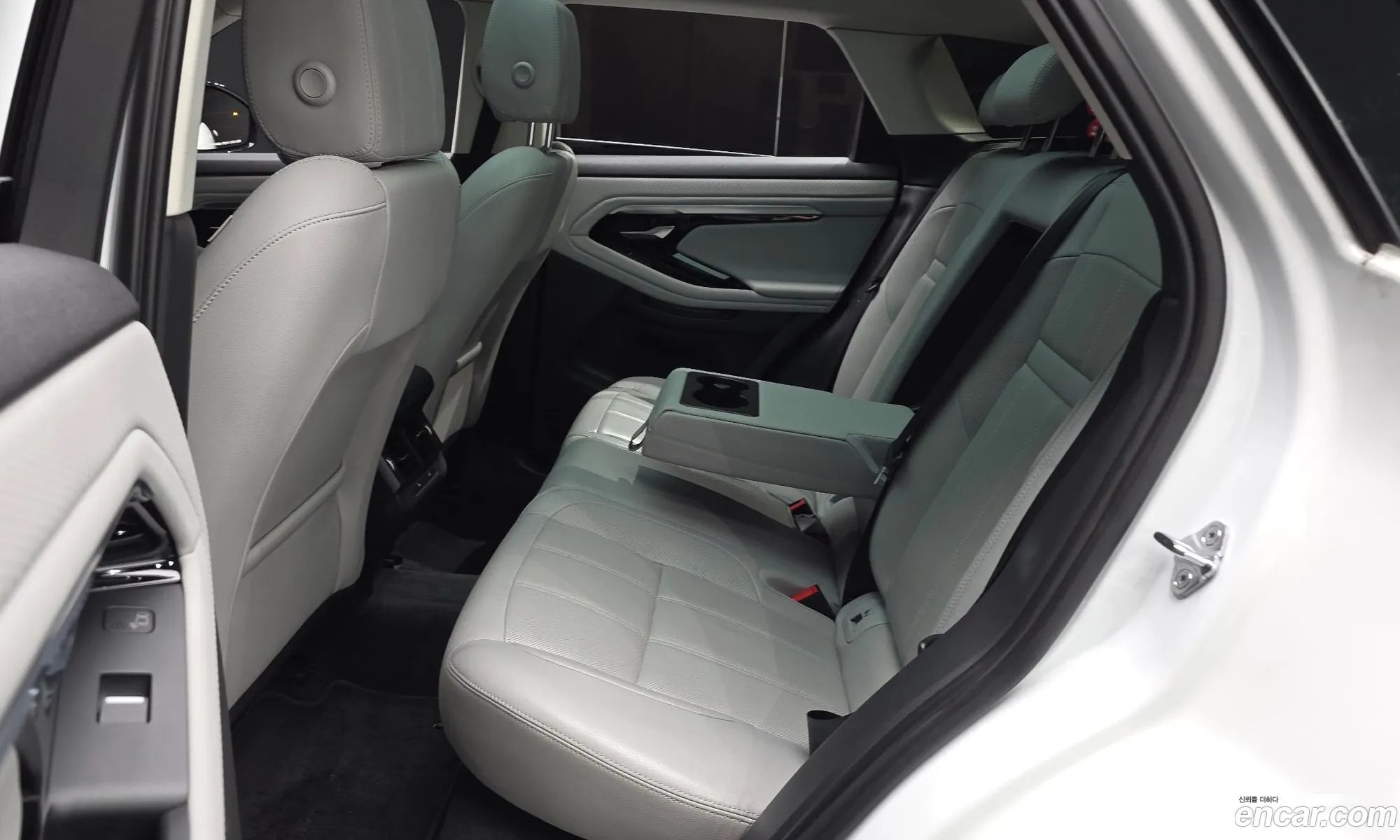 Land Rover Range Rover Evoque 2021 — 2