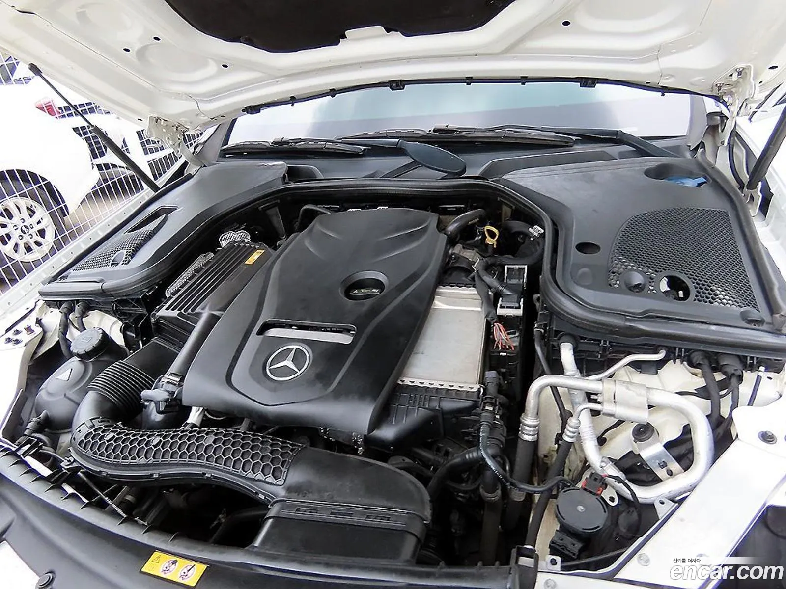 Mercedes-Benz E-Class W213 2017 — 15