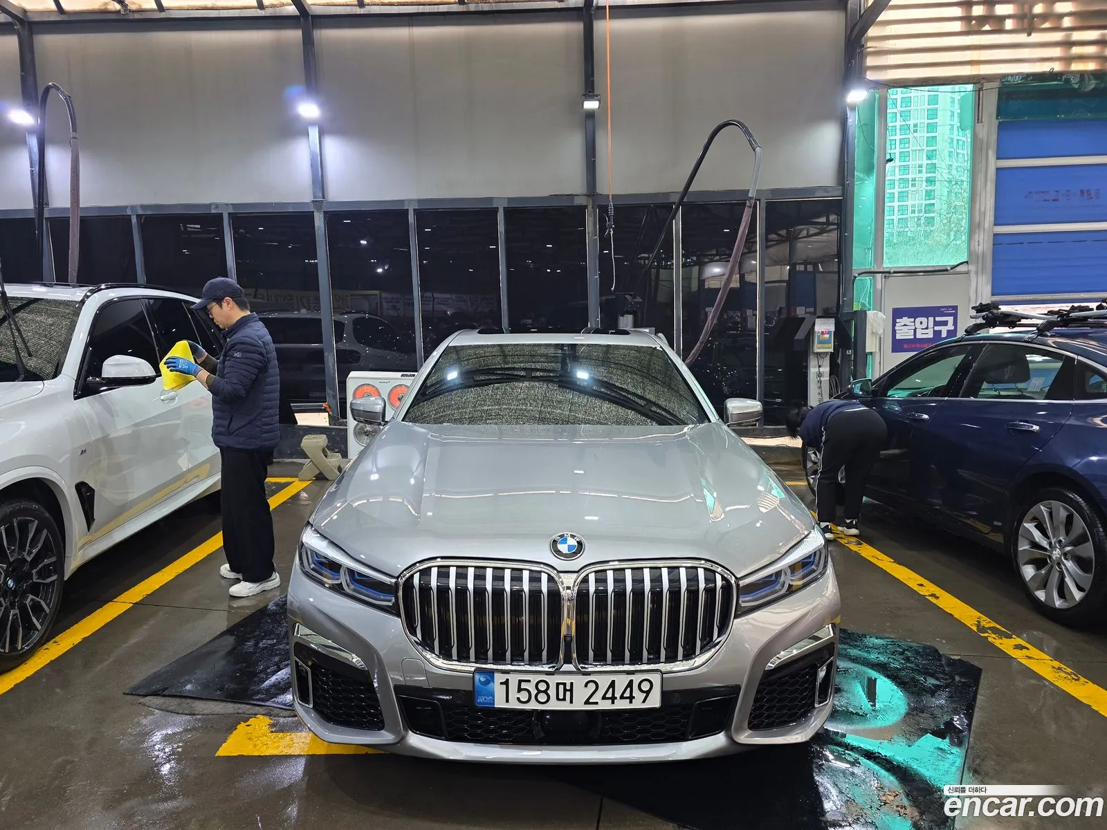 BMW 7 Series 2021 — 11