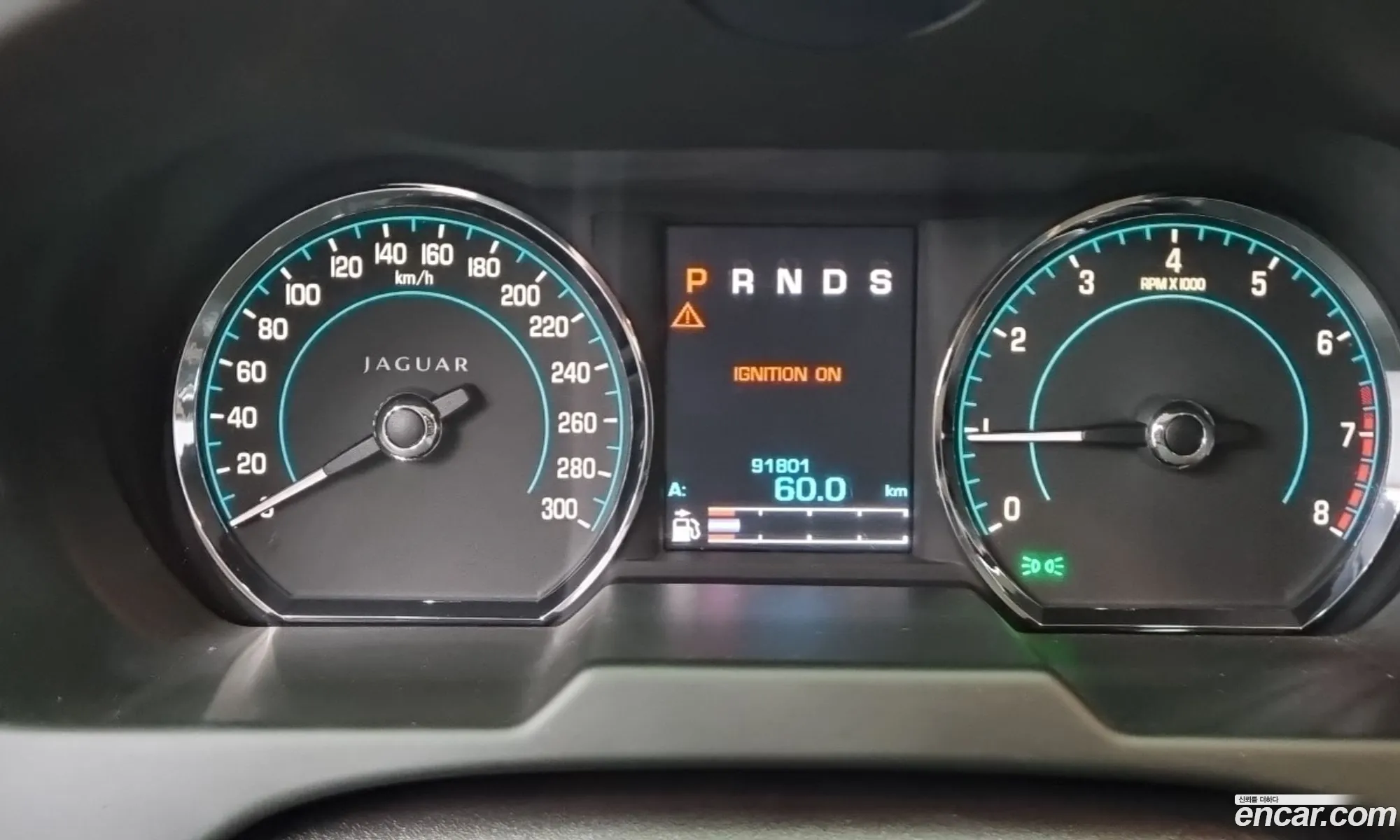 Jaguar XF 2013 — 2
