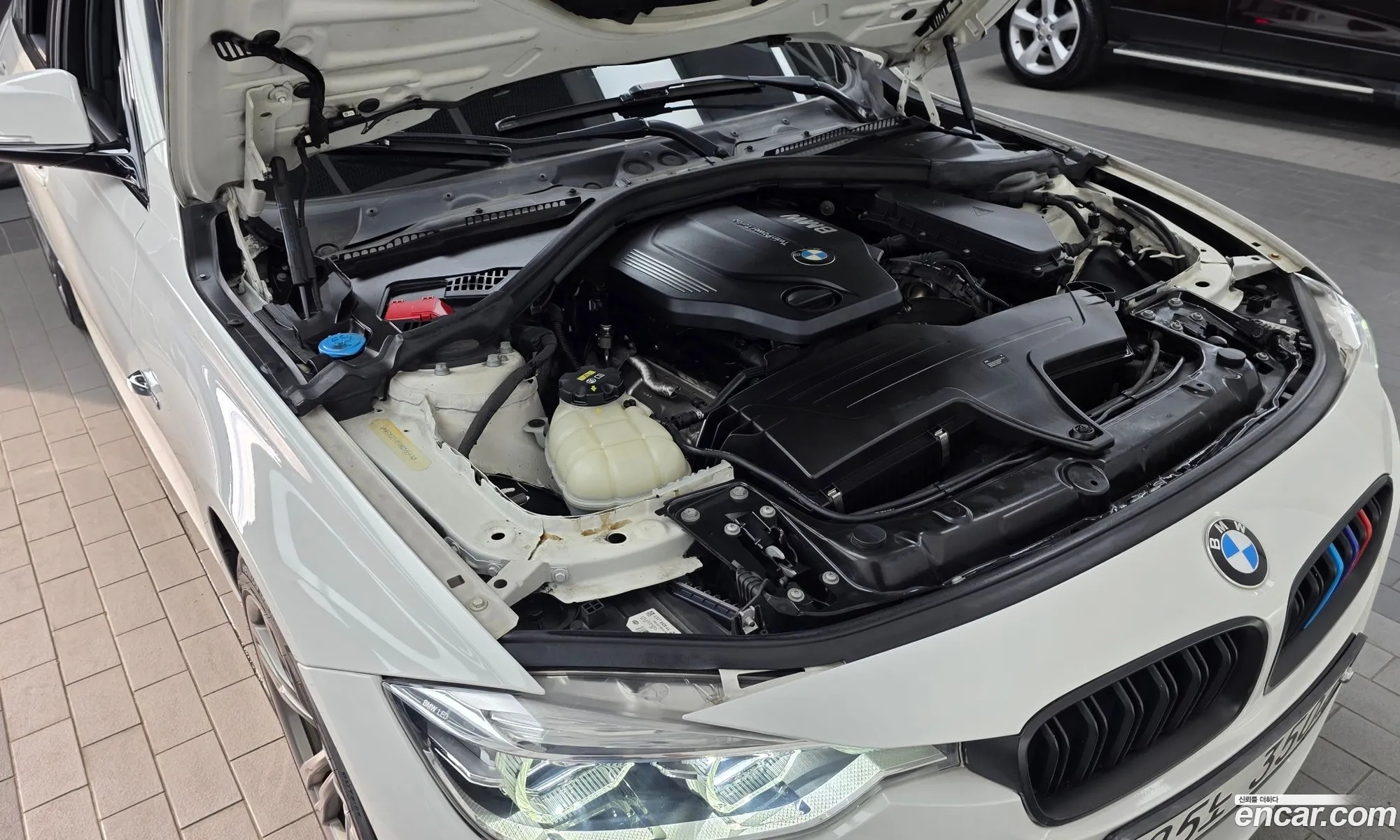 BMW 3 Series 2017 WBA8C5107HK855541 — 17