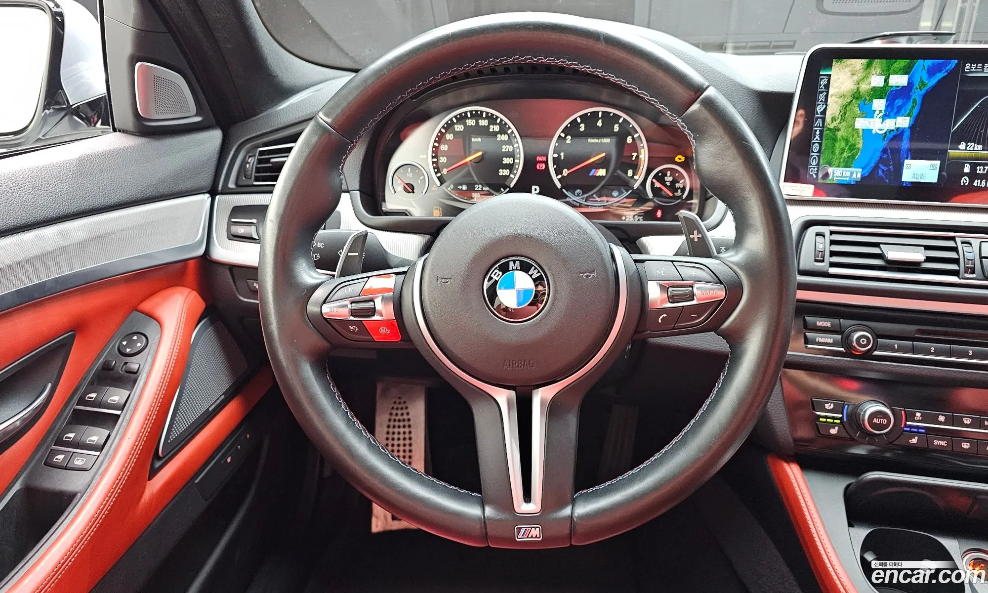 BMW M5 2016 WBSFV9103GGD77580 — 2