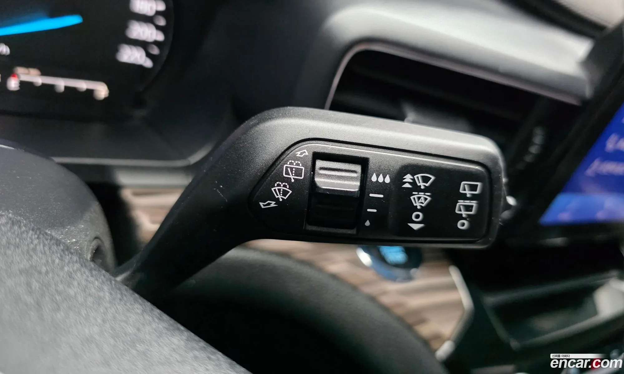 Ford Explorer 6th Gen 2021 1FMSK8FH7MGB26623 — 10