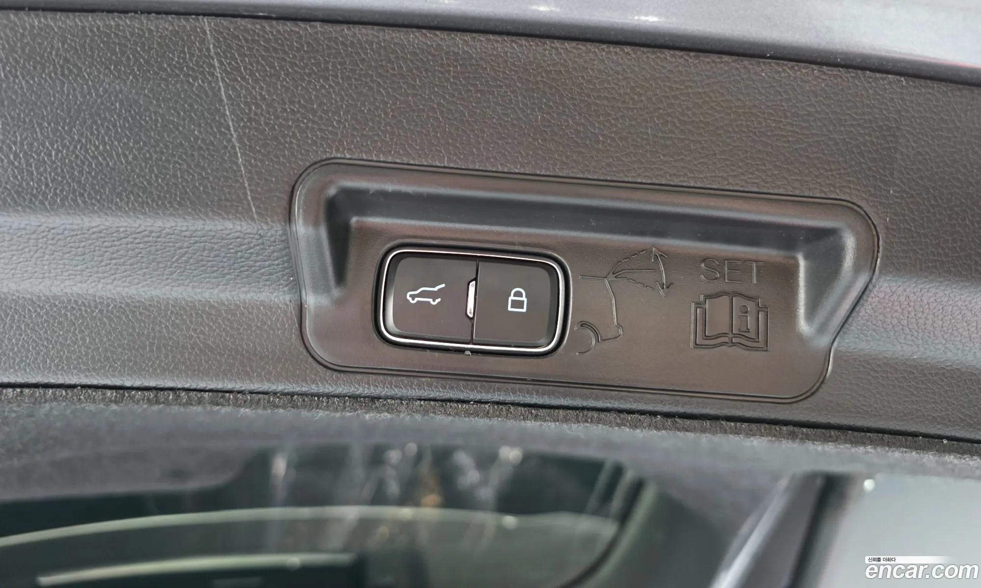 Ford Explorer 6th Gen 2021 1FMSK8FH7MGB26623 — 18