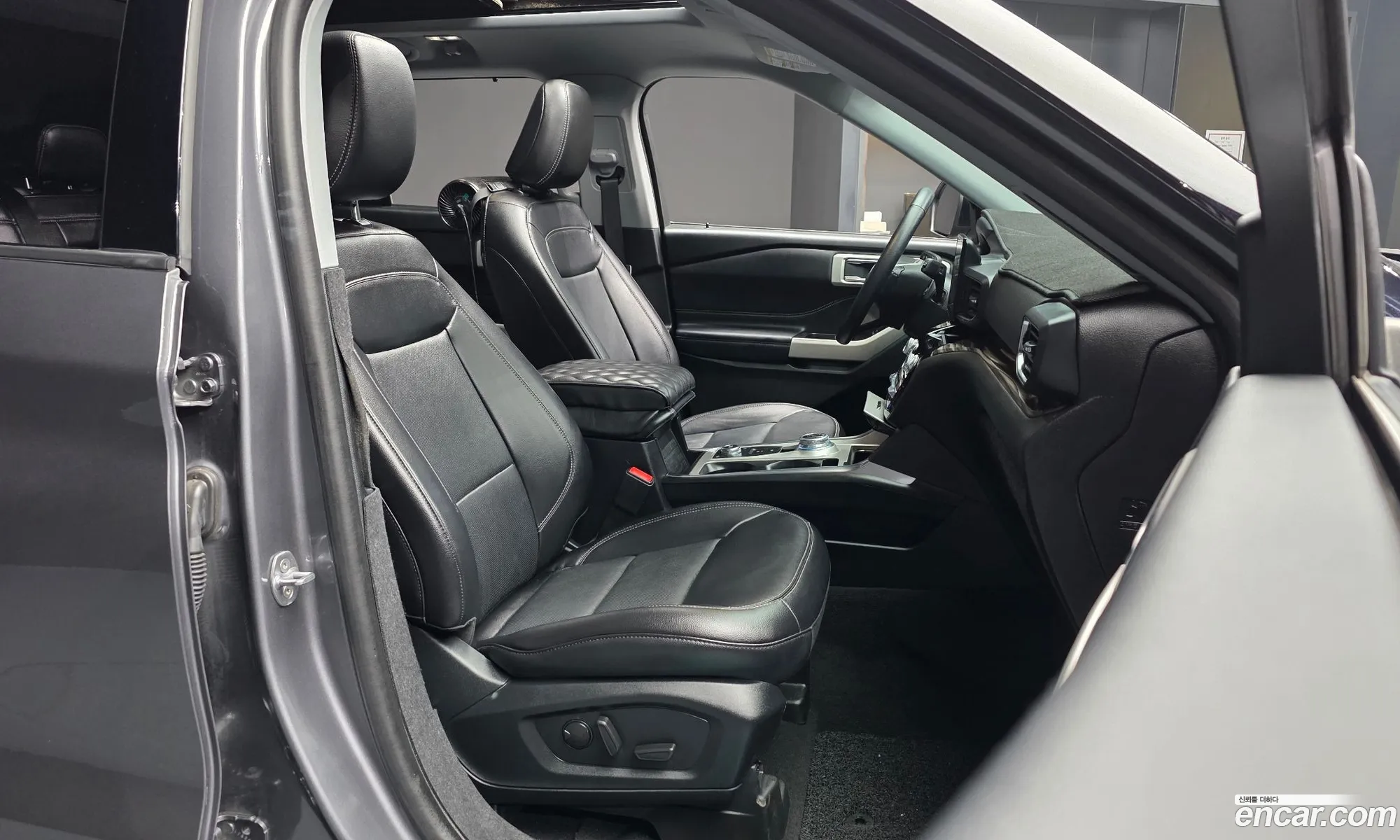 Ford Explorer 6th Gen 2021 1FMSK8FH7MGB26623 — 11