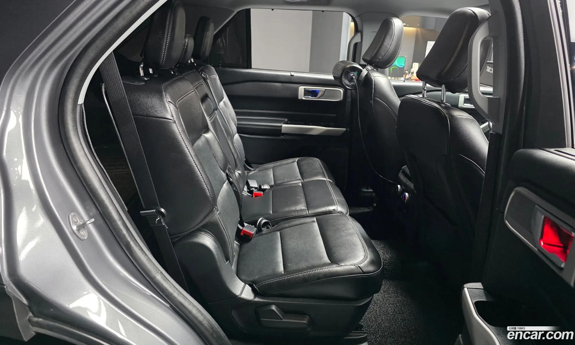 Ford Explorer 6th Gen 2021 1FMSK8FH7MGB26623 — 12