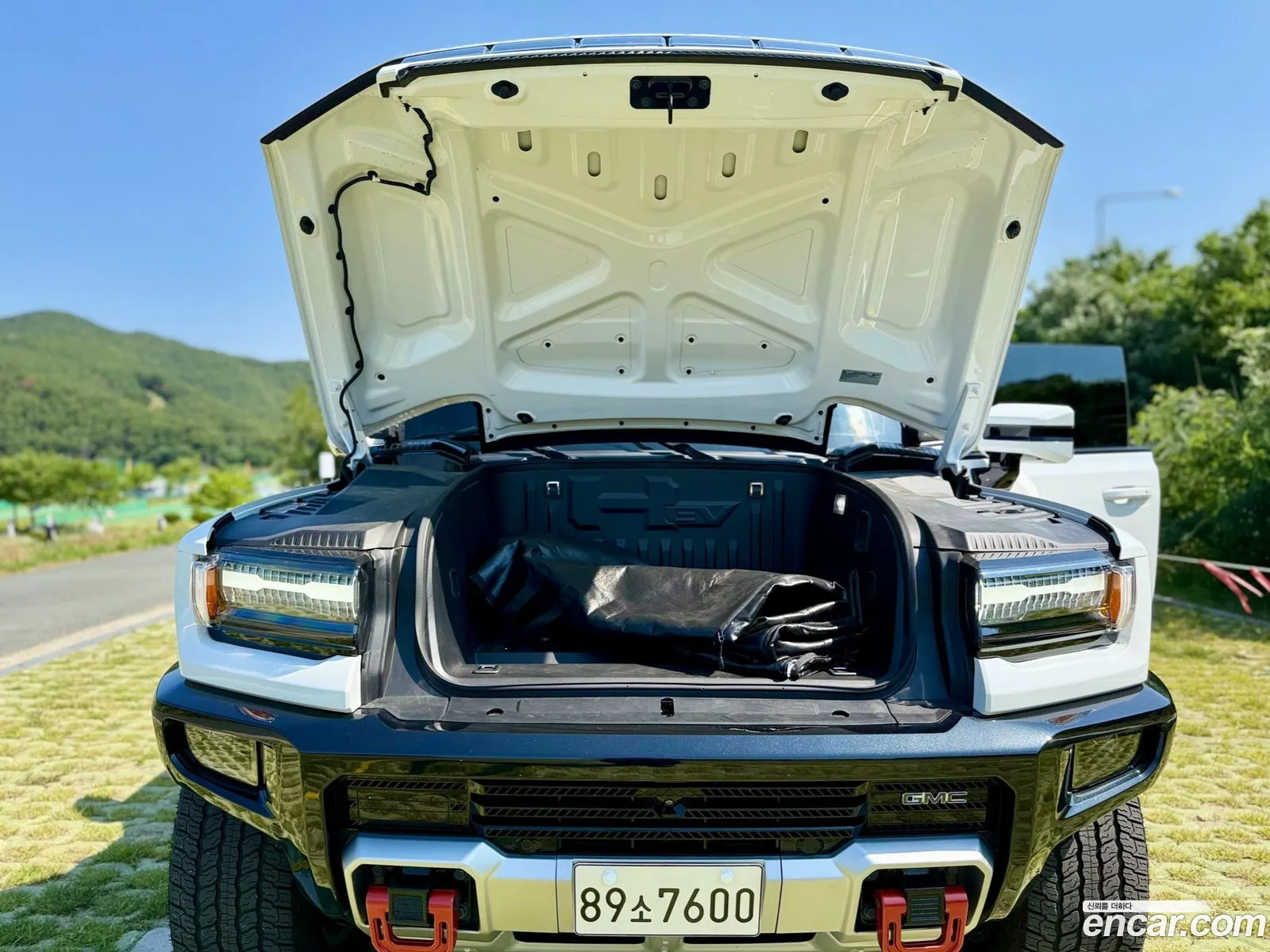 GMC Hummer EV 2024 — 9