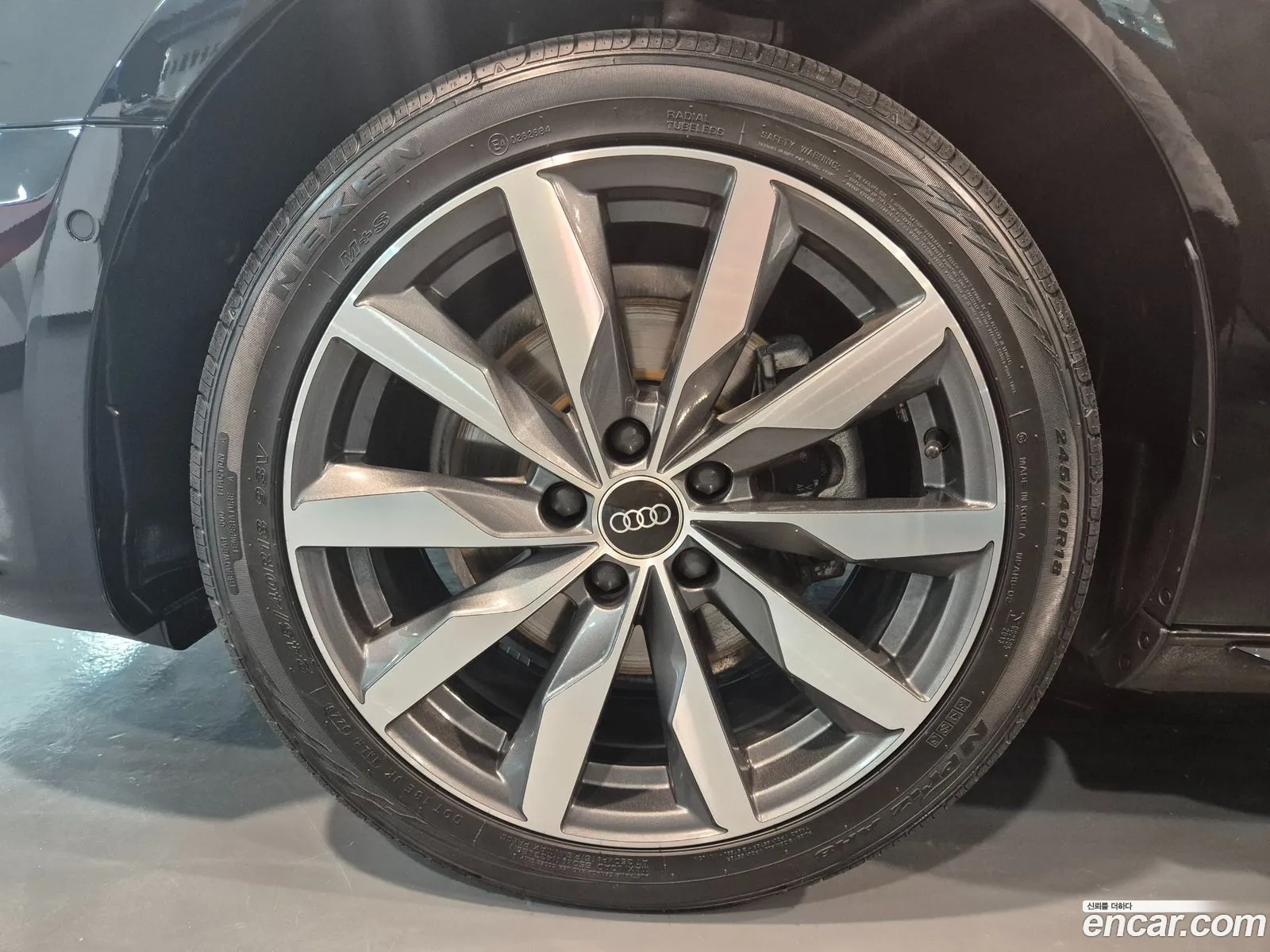 Audi A4 2023 — 14