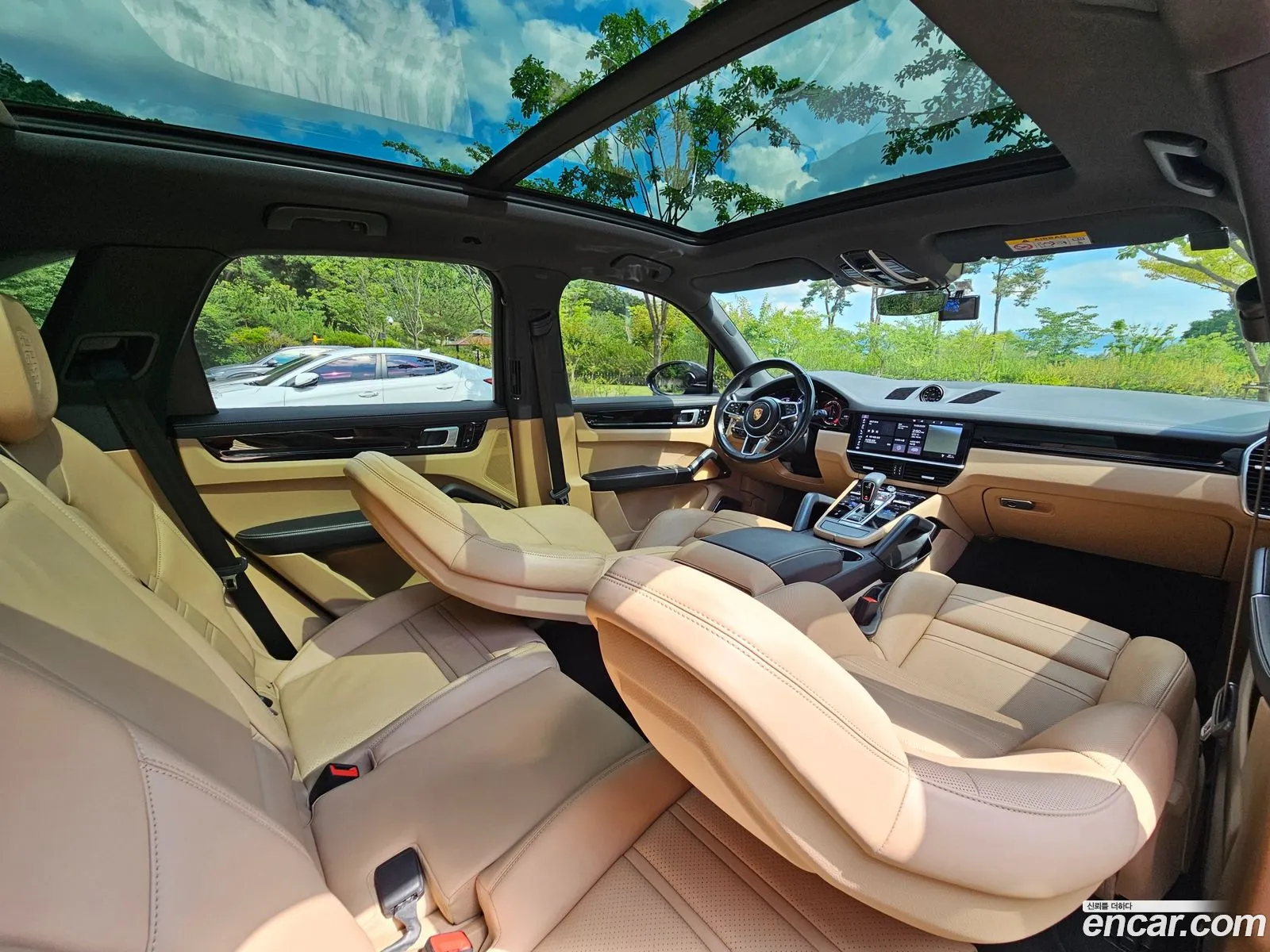 Porsche Cayenne 2020 — 18