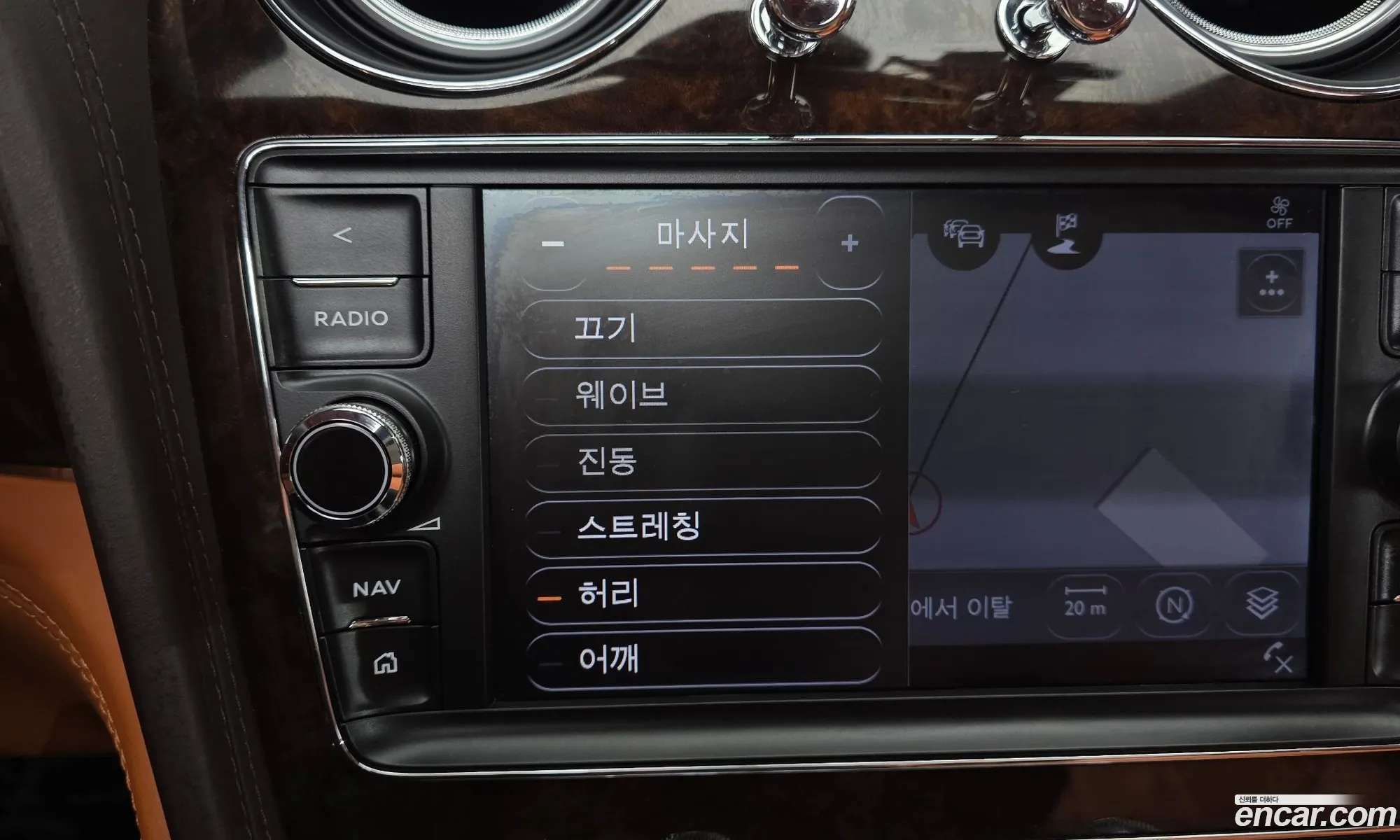 Bentley Bentayga 2019 SJAAM14V3KC027460 — 14
