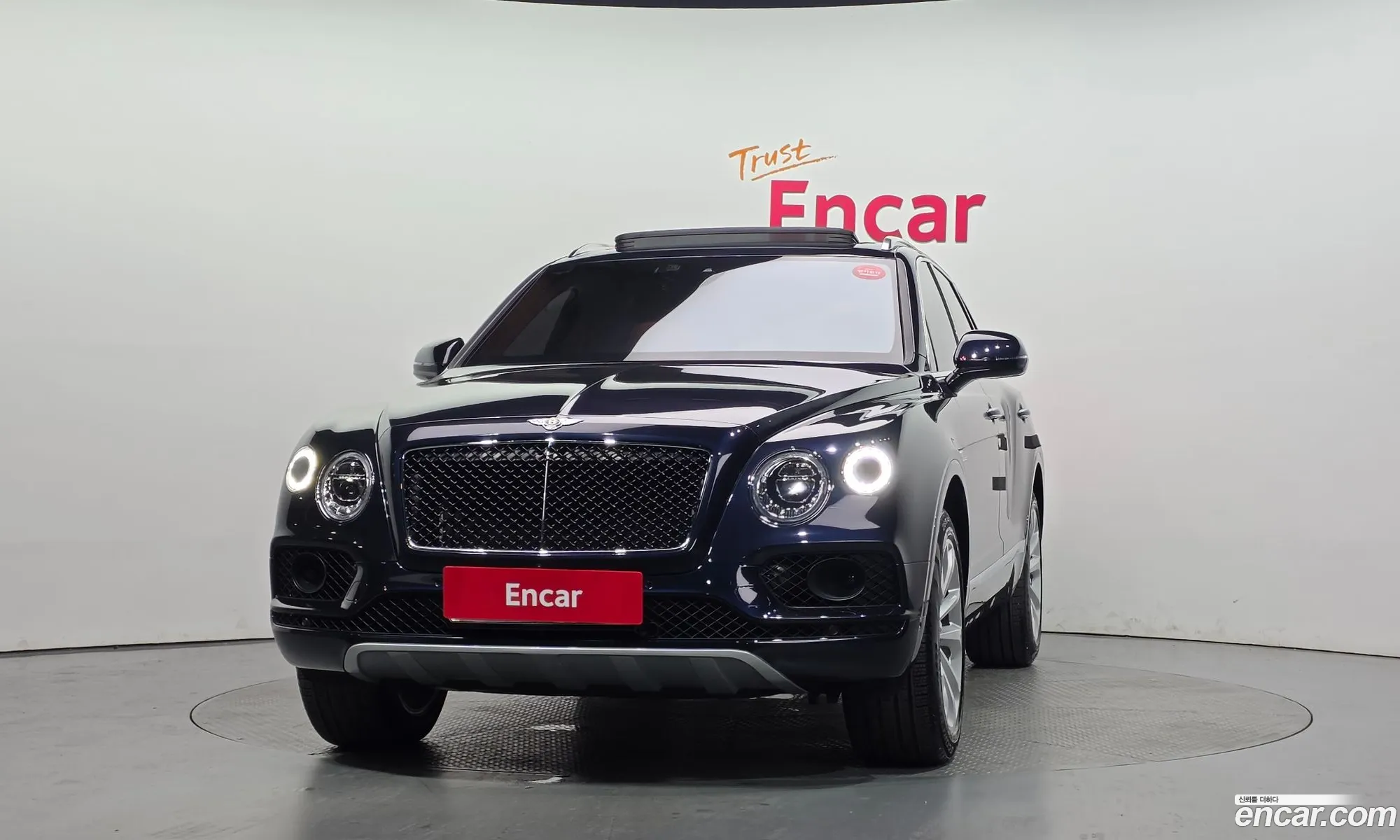 Bentley Bentayga 2019 SJAAM14V3KC027460 — 20