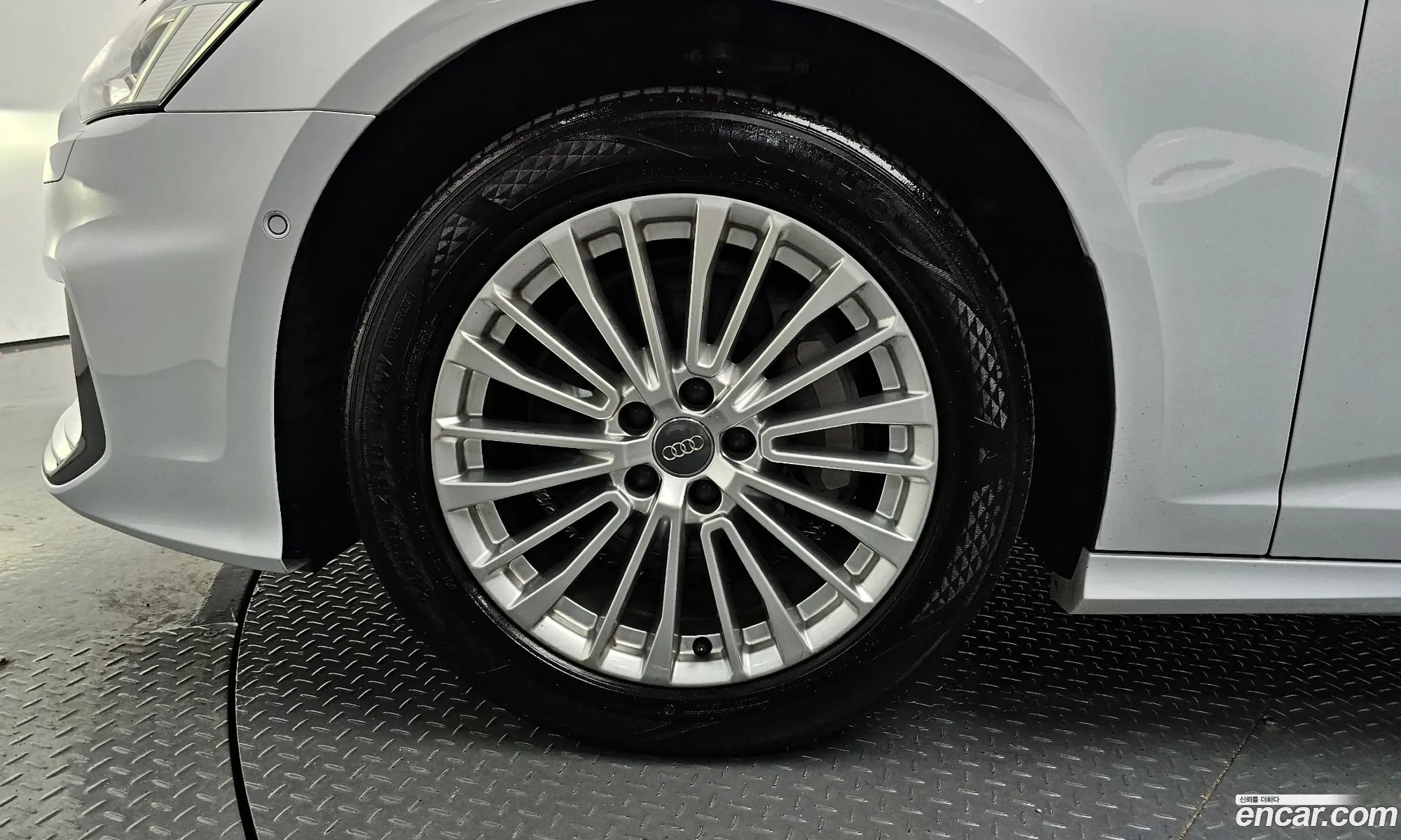 Audi A6 2020 WAUZZZF24LN073578 — 7