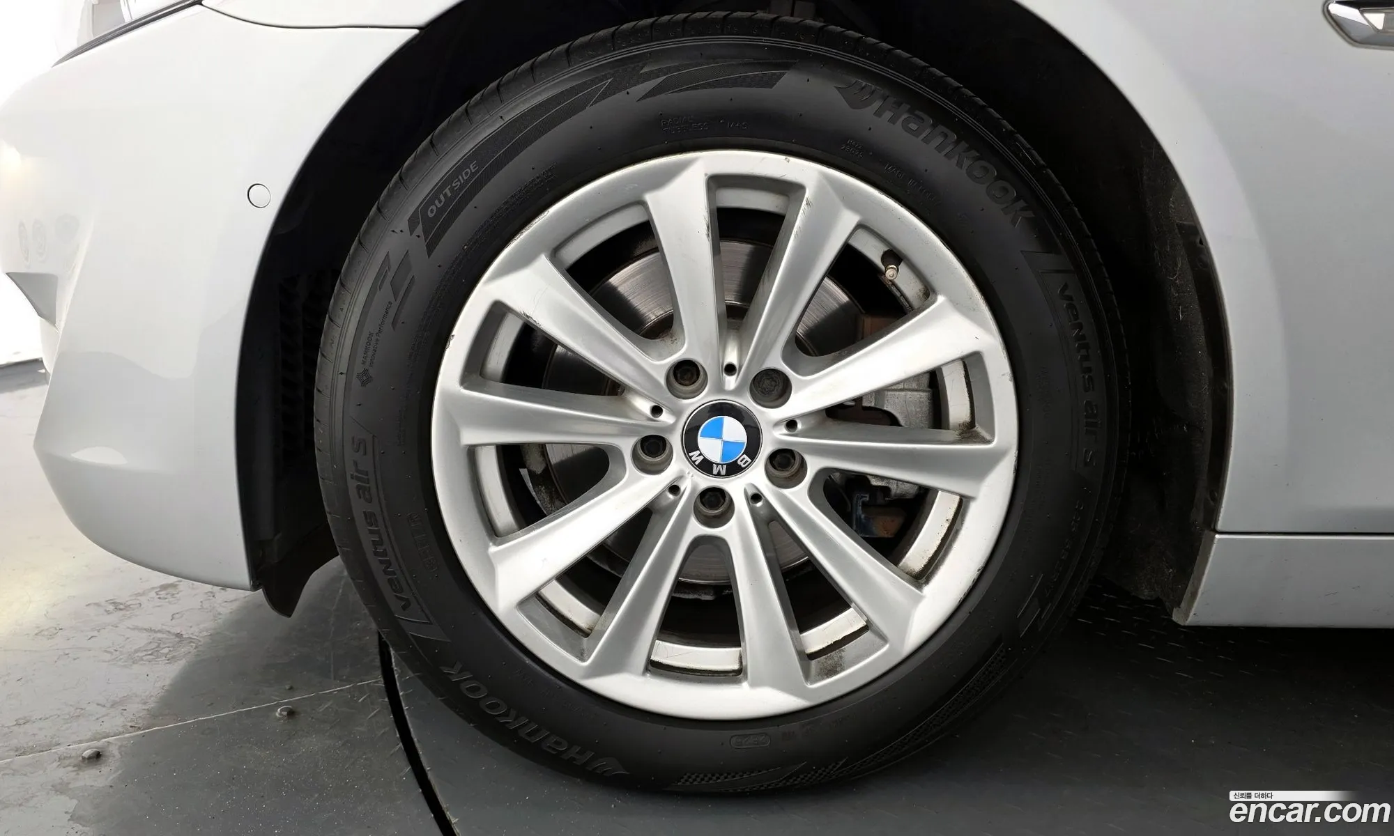 BMW 5 Series 2013 WBAXA1105DDX29316 — 5