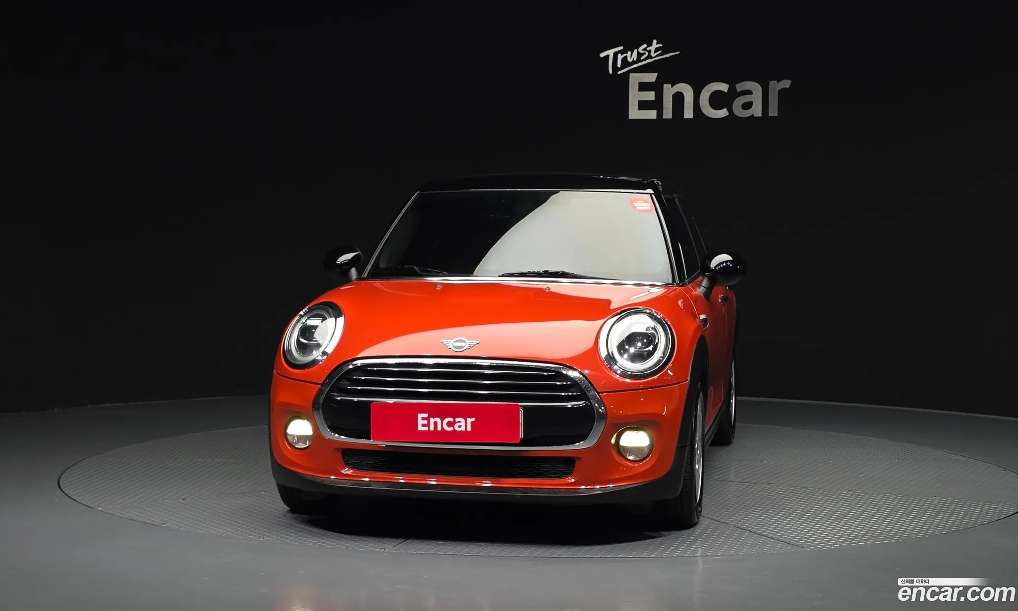 Mini Cooper 2018 WMWXU1104K2H34381 — 5