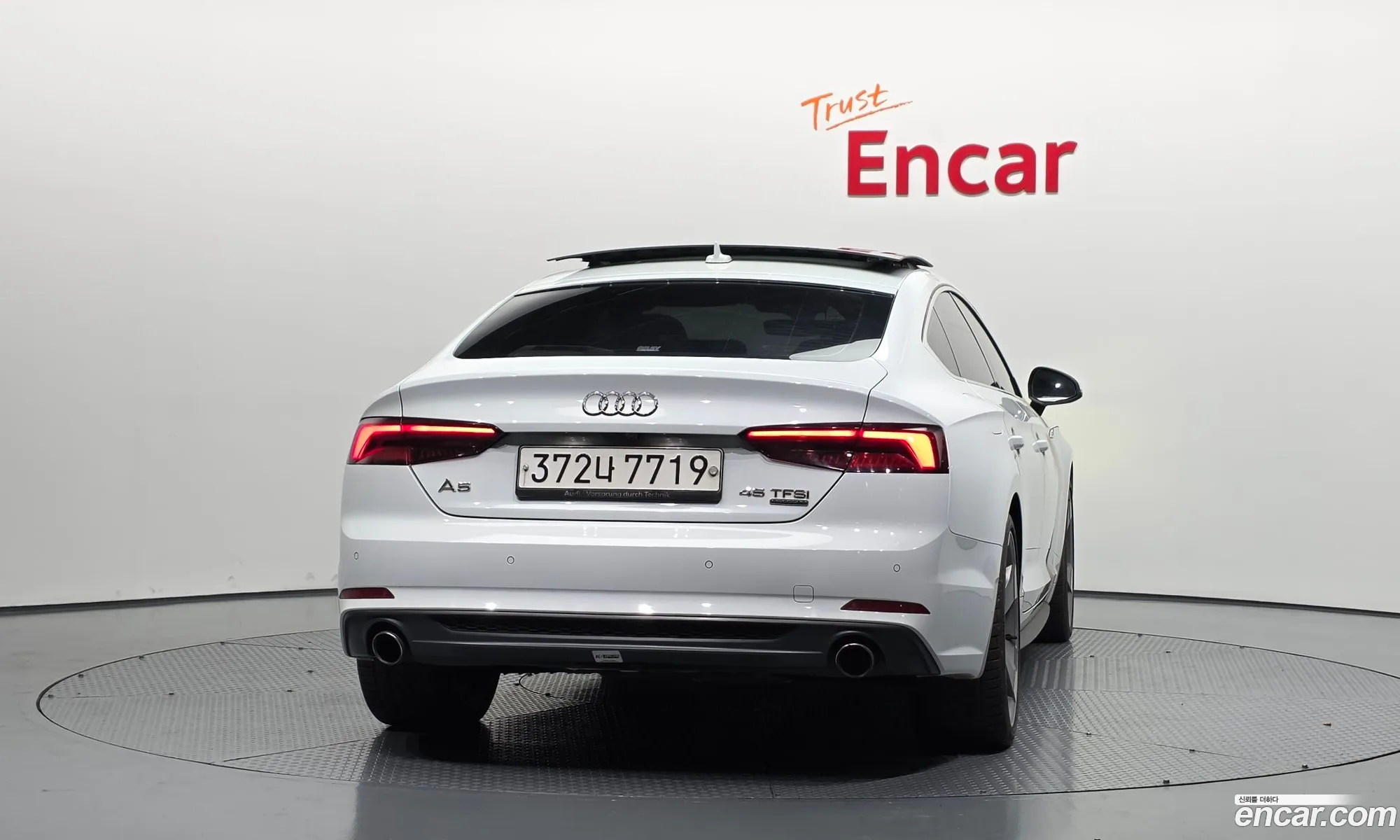 Audi A5 2019 WAUZZZF58KA075334 — 4