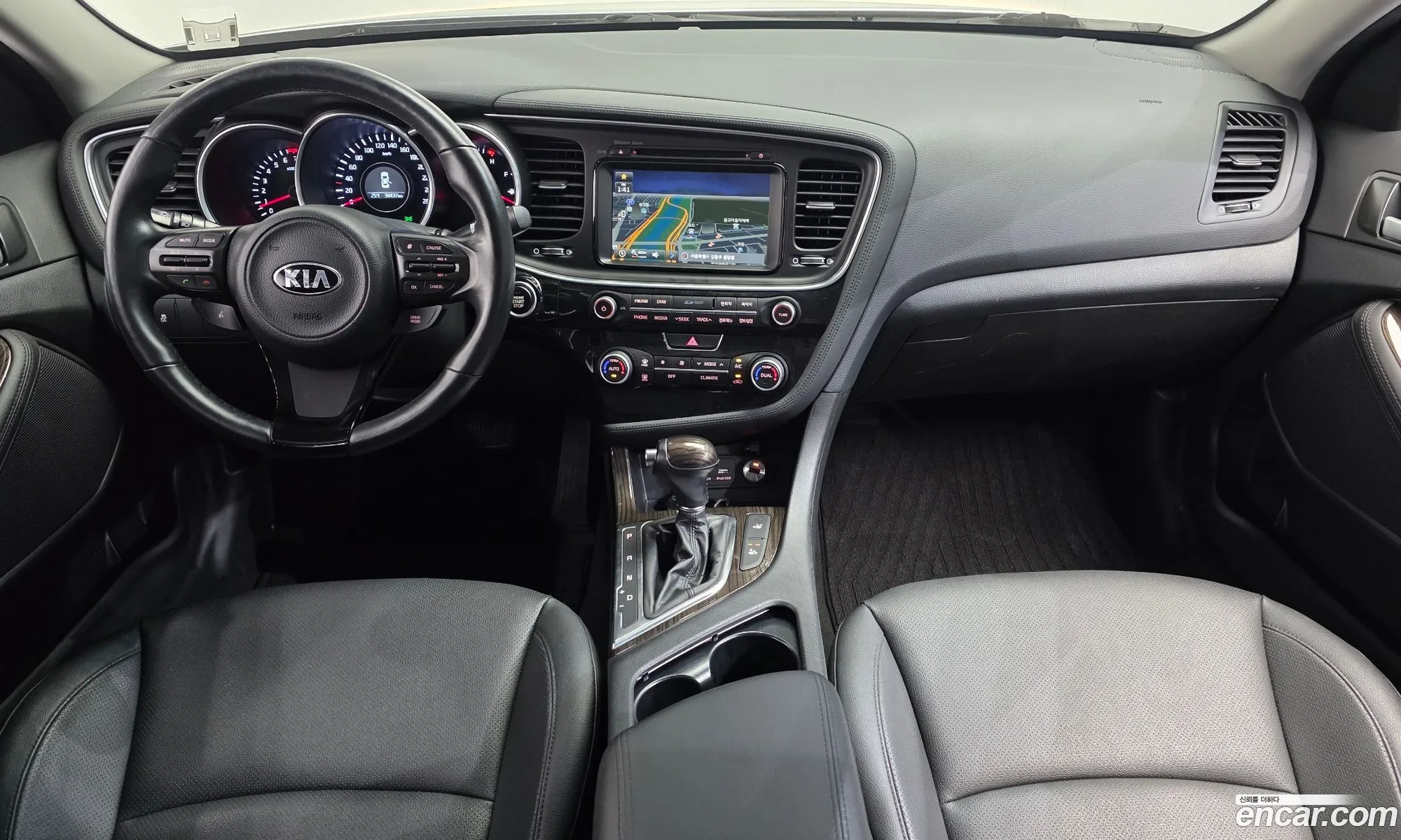 Kia K5 2015 — 2
