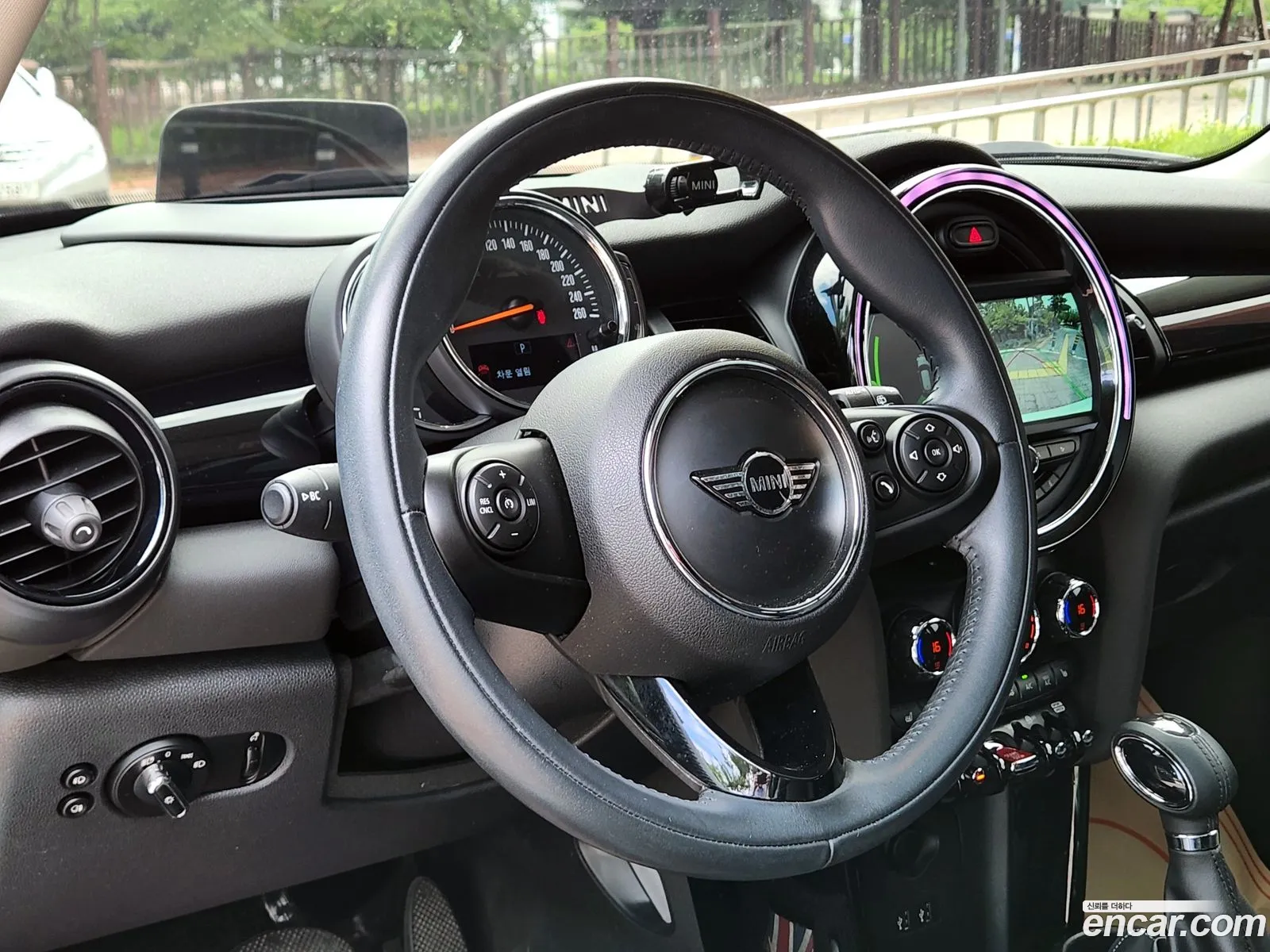 Mini Cooper 2018 — 6