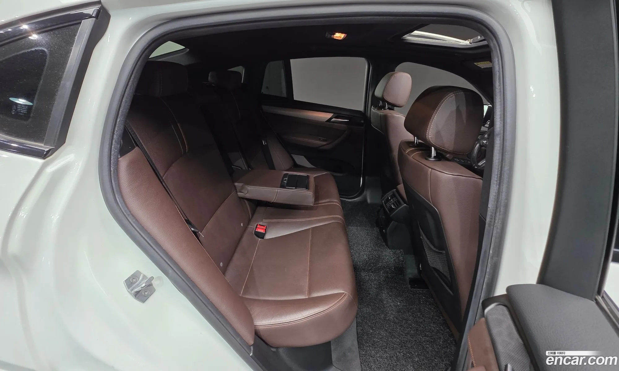 BMW X4 2018 WBAXX1105J0Y53040 — 9