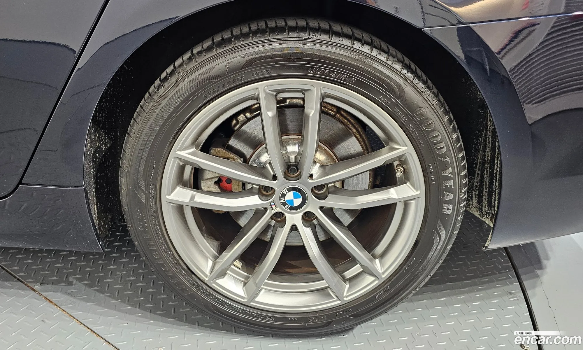 BMW 5 Series 2019 WBAJF3102KBS71116 — 27