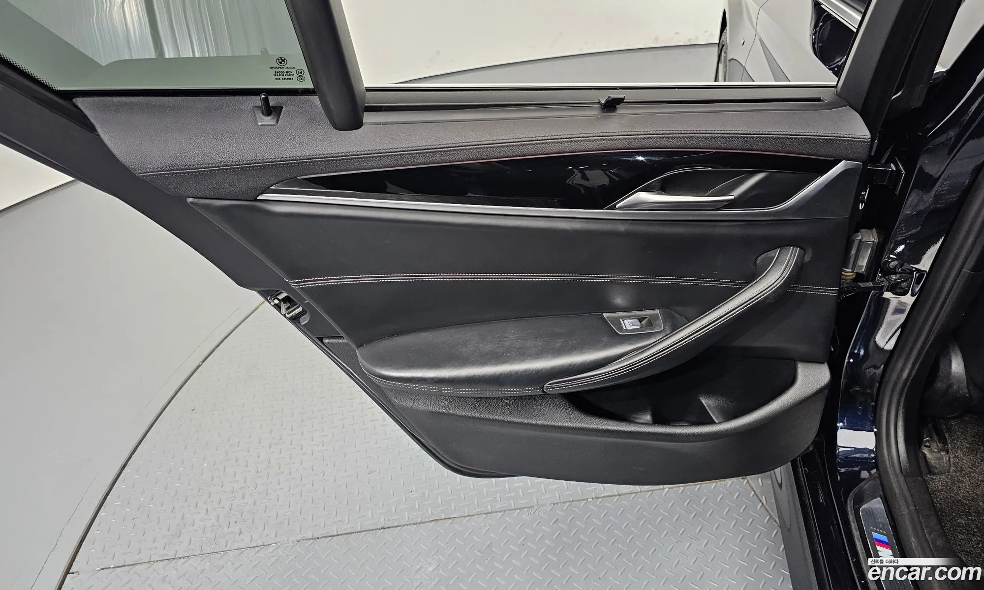 BMW 5 Series 2019 WBAJF3102KBS71116 — 5