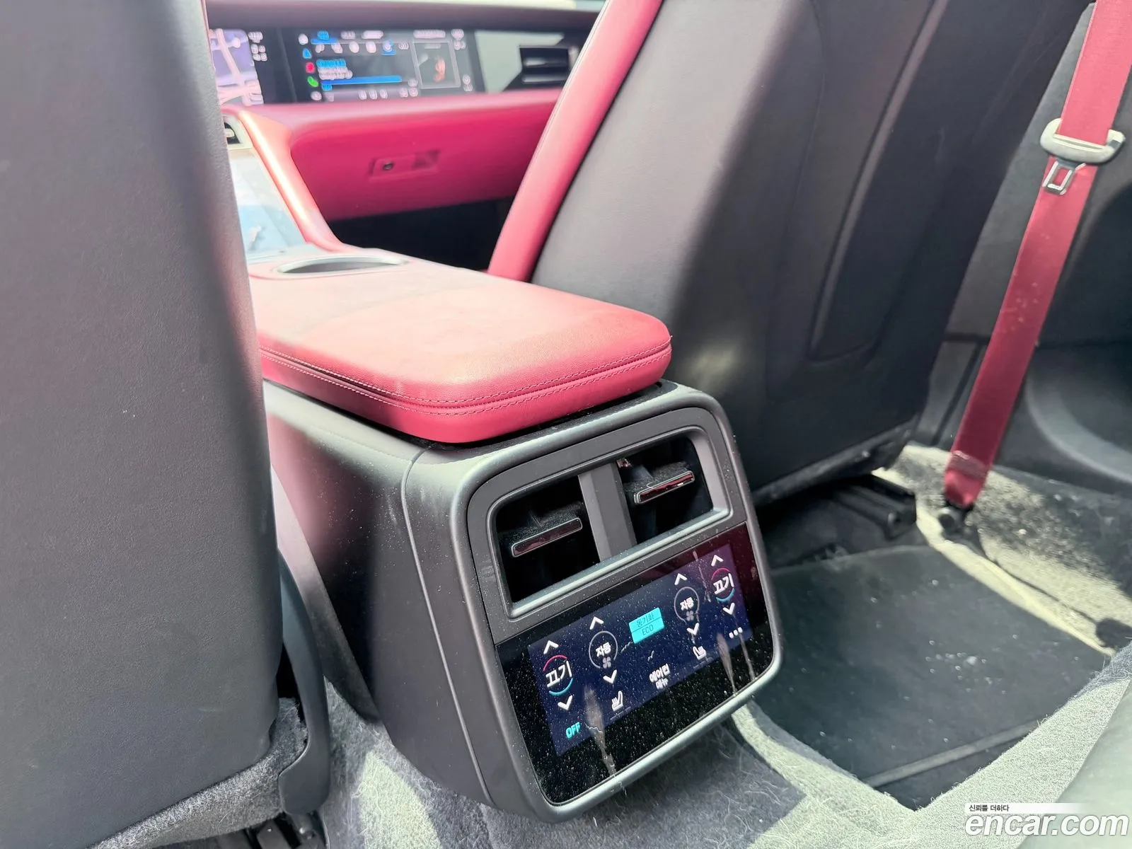 Porsche Taycan 2021 — 8