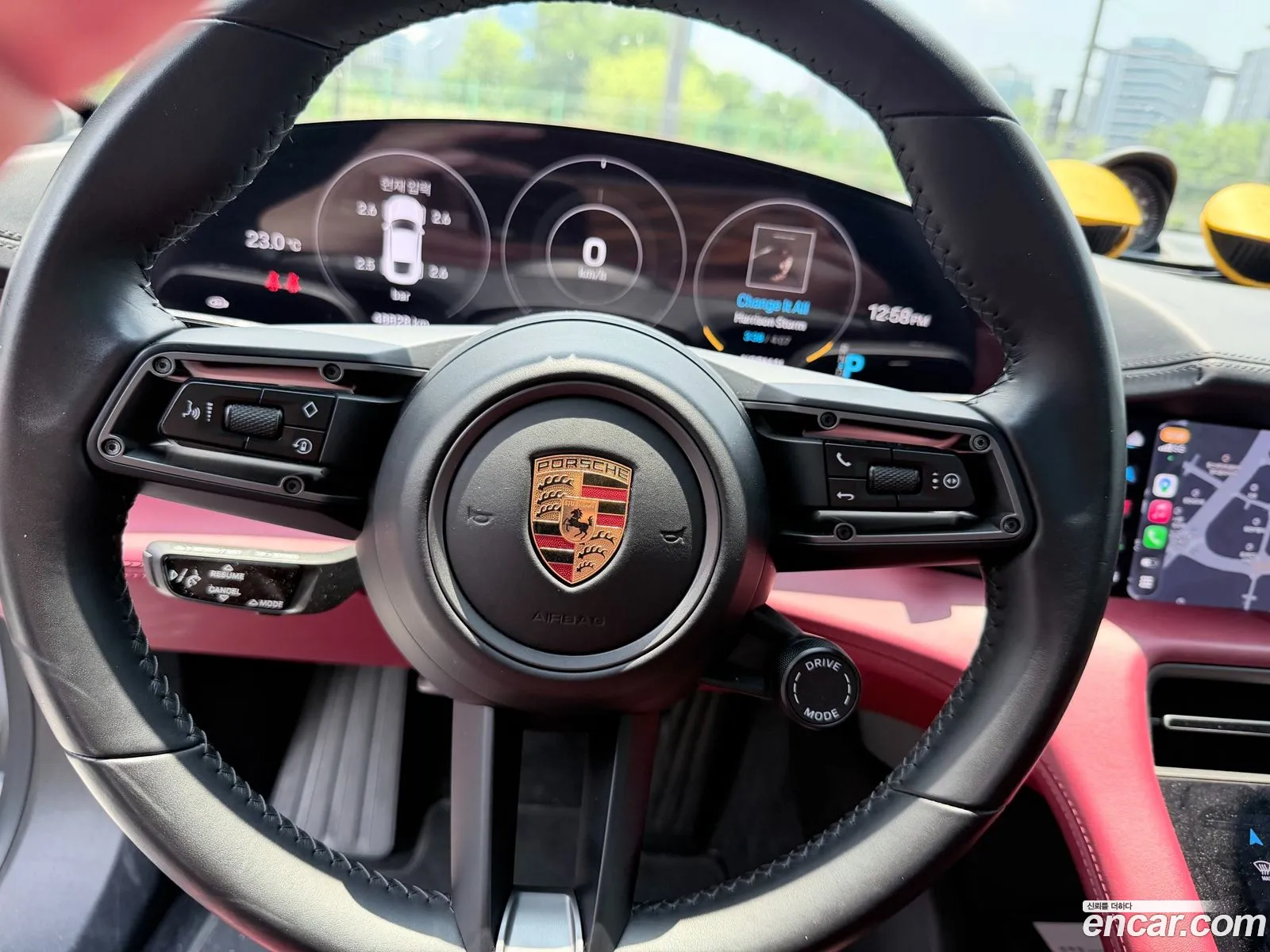 Porsche Taycan 2021 — 11