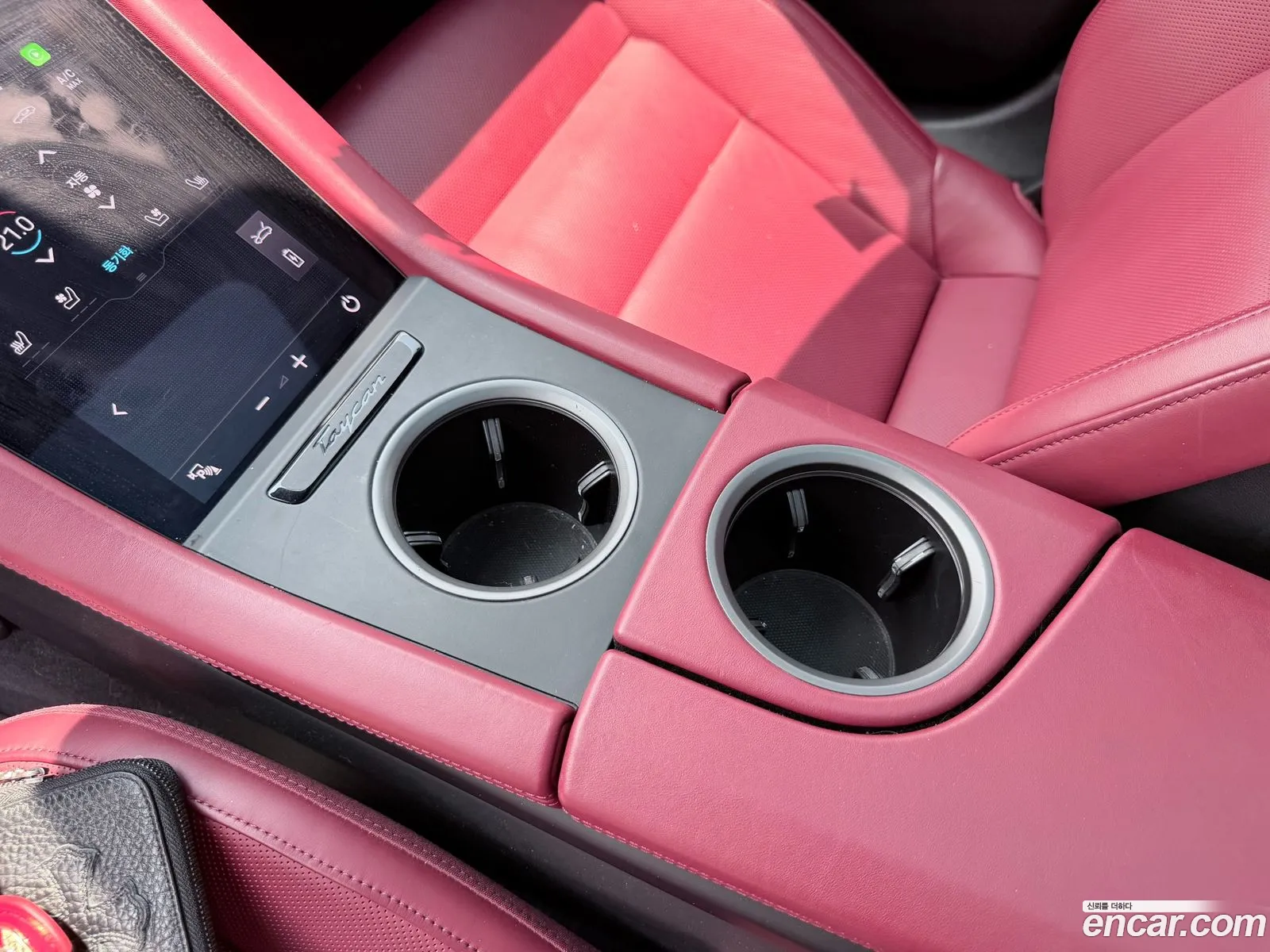Porsche Taycan 2021 — 12