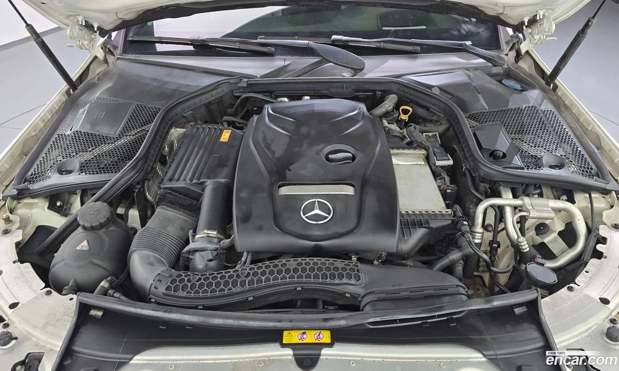 Mercedes-Benz C-Class W205 2017 — 13