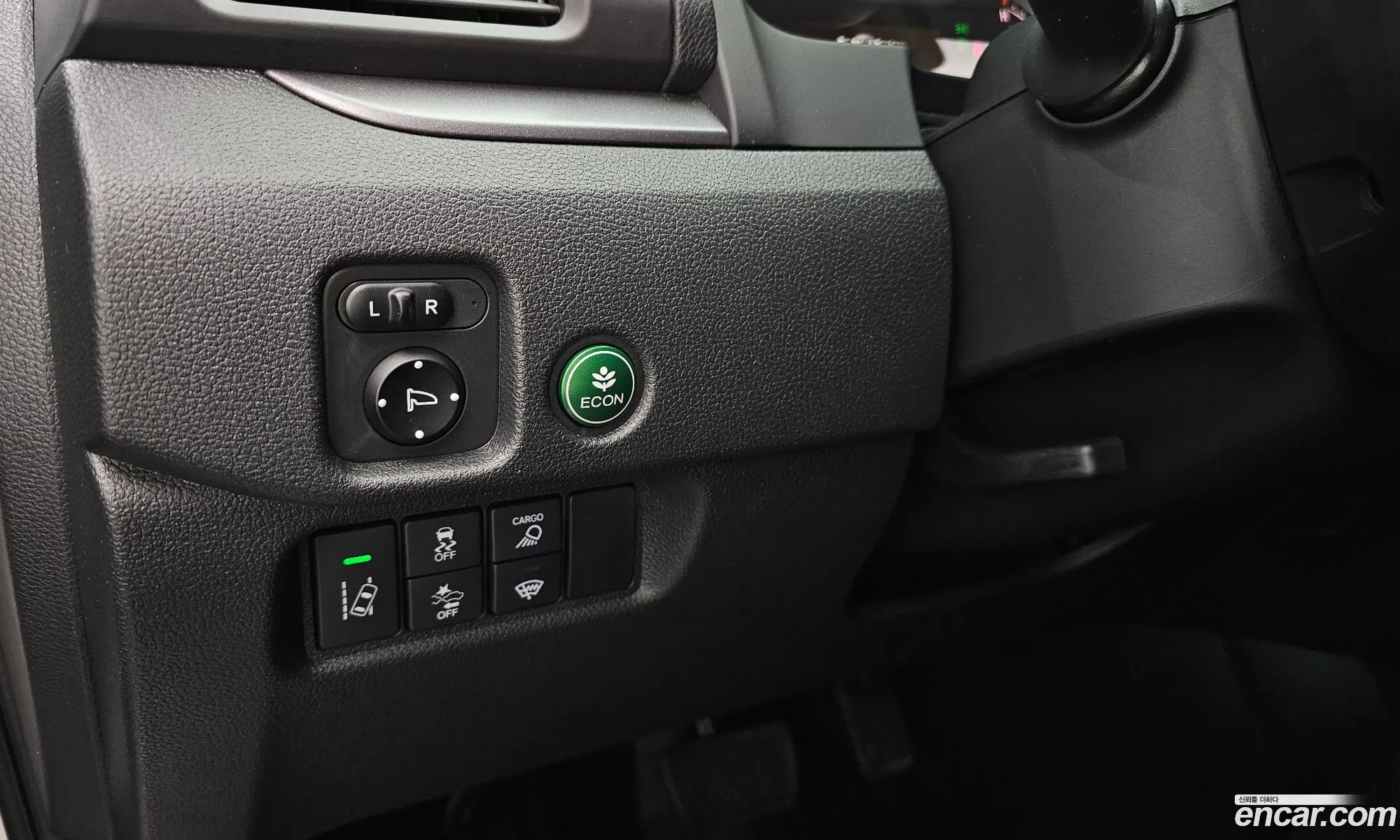 Honda Ridgeline 2017 5FPYK3F17JB500519 — 3