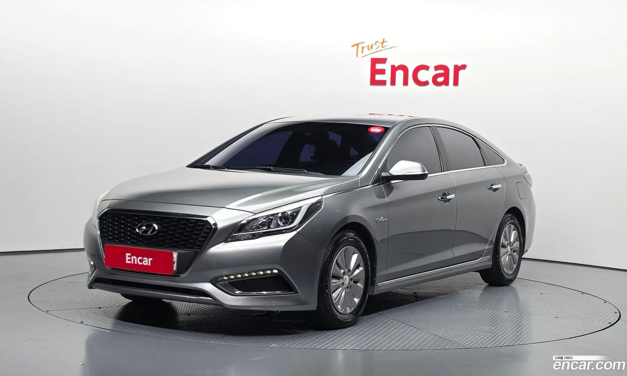 Hyundai LF Sonata Hybrid 2017 — 3