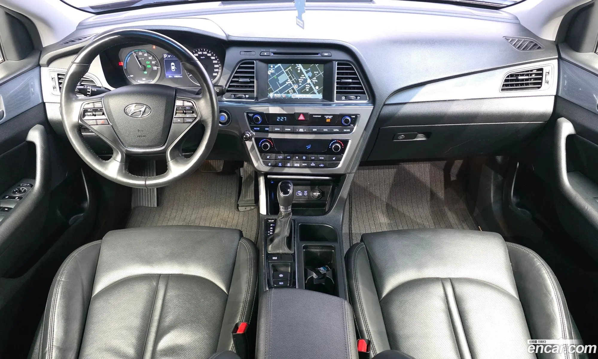 Hyundai LF Sonata Hybrid 2017 — 4