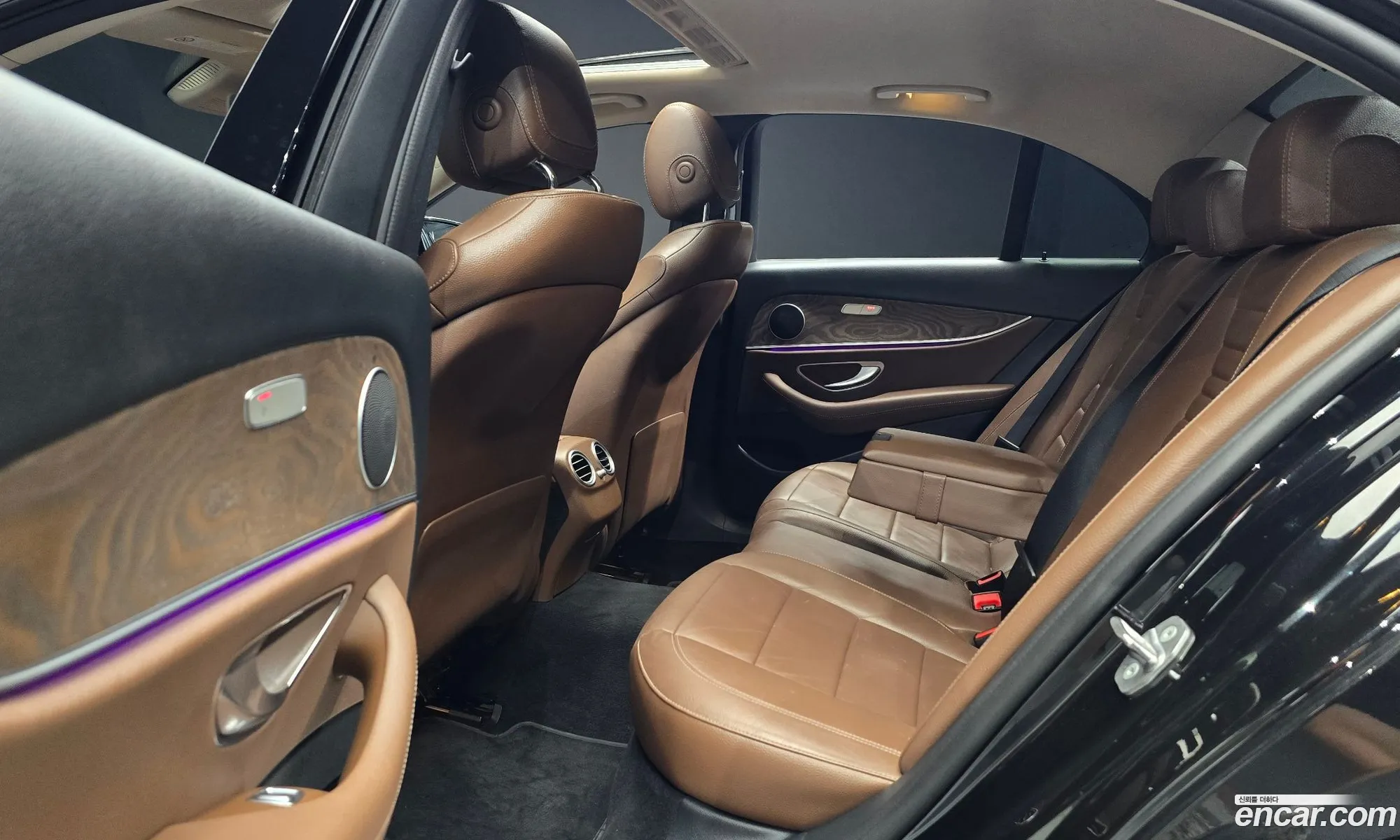 Mercedes-Benz E-Class W213 2017 WDDZF4KB9JA315411 — 18