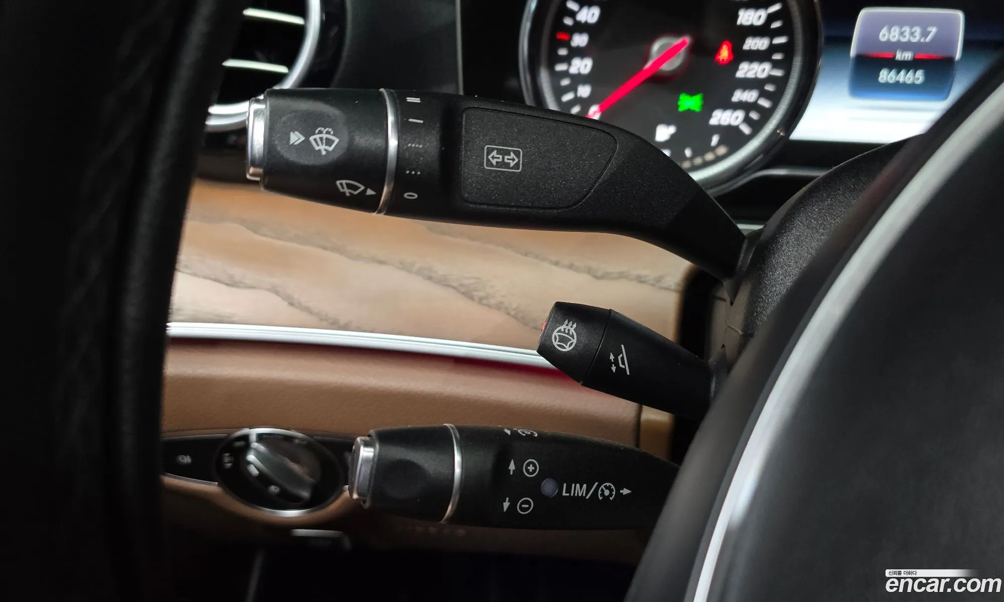 Mercedes-Benz E-Class W213 2017 WDDZF4KB9JA315411 — 16