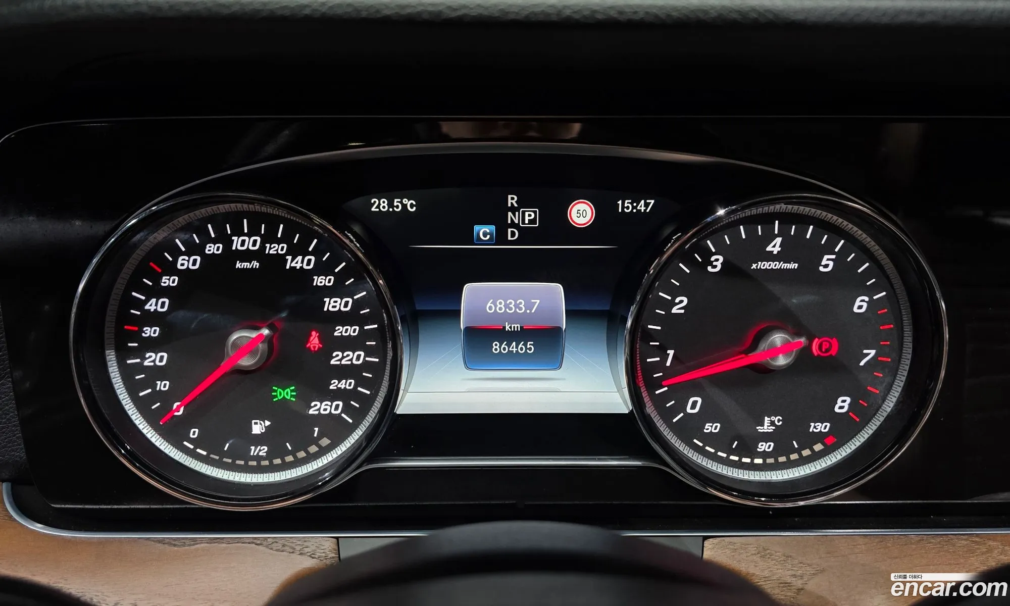 Mercedes-Benz E-Class W213 2017 WDDZF4KB9JA315411 — 11