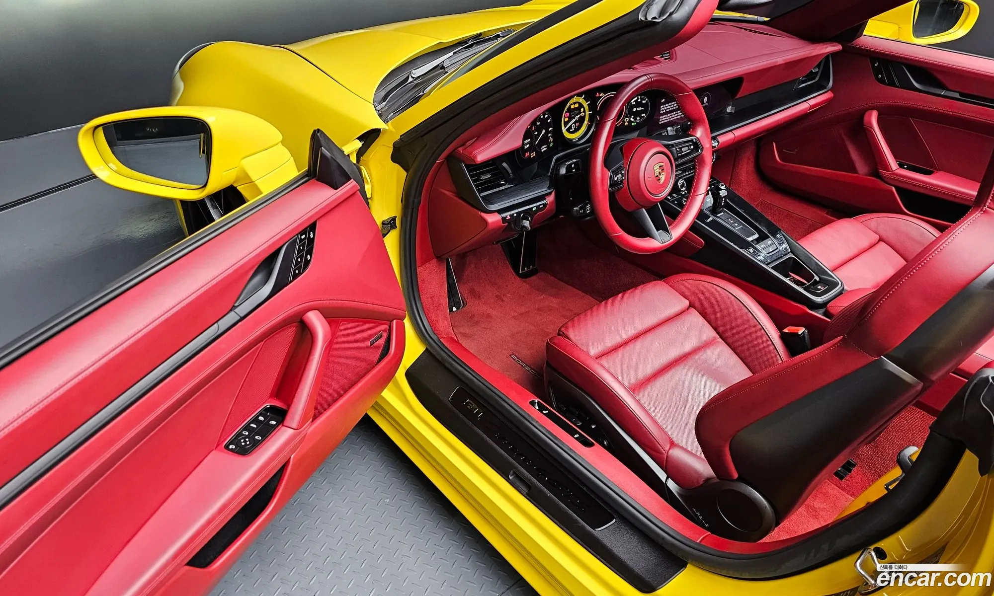 Porsche 911 2023 WP0CB2991PS247336 — 16