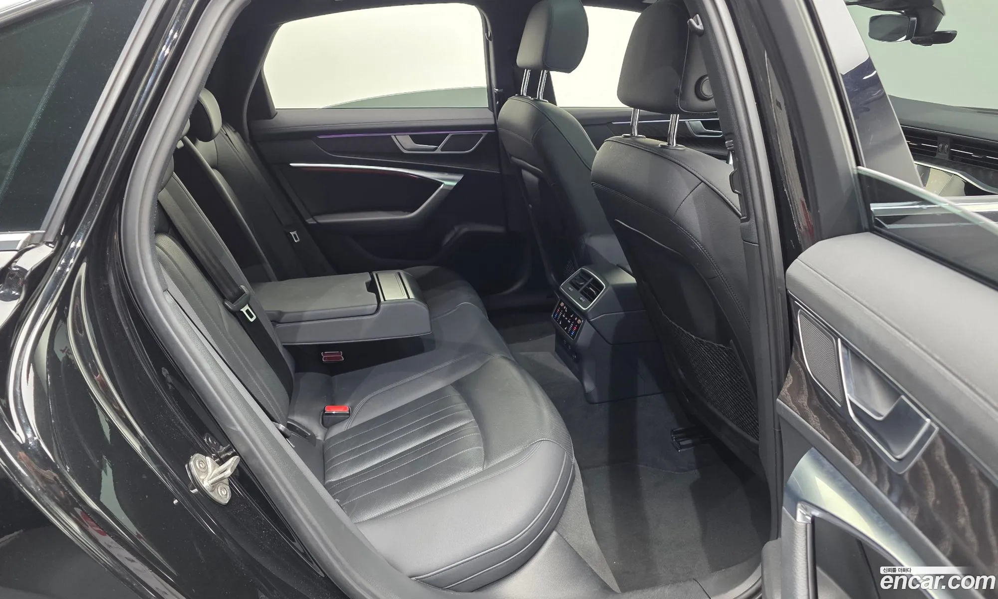 Audi A6 2022 — 4