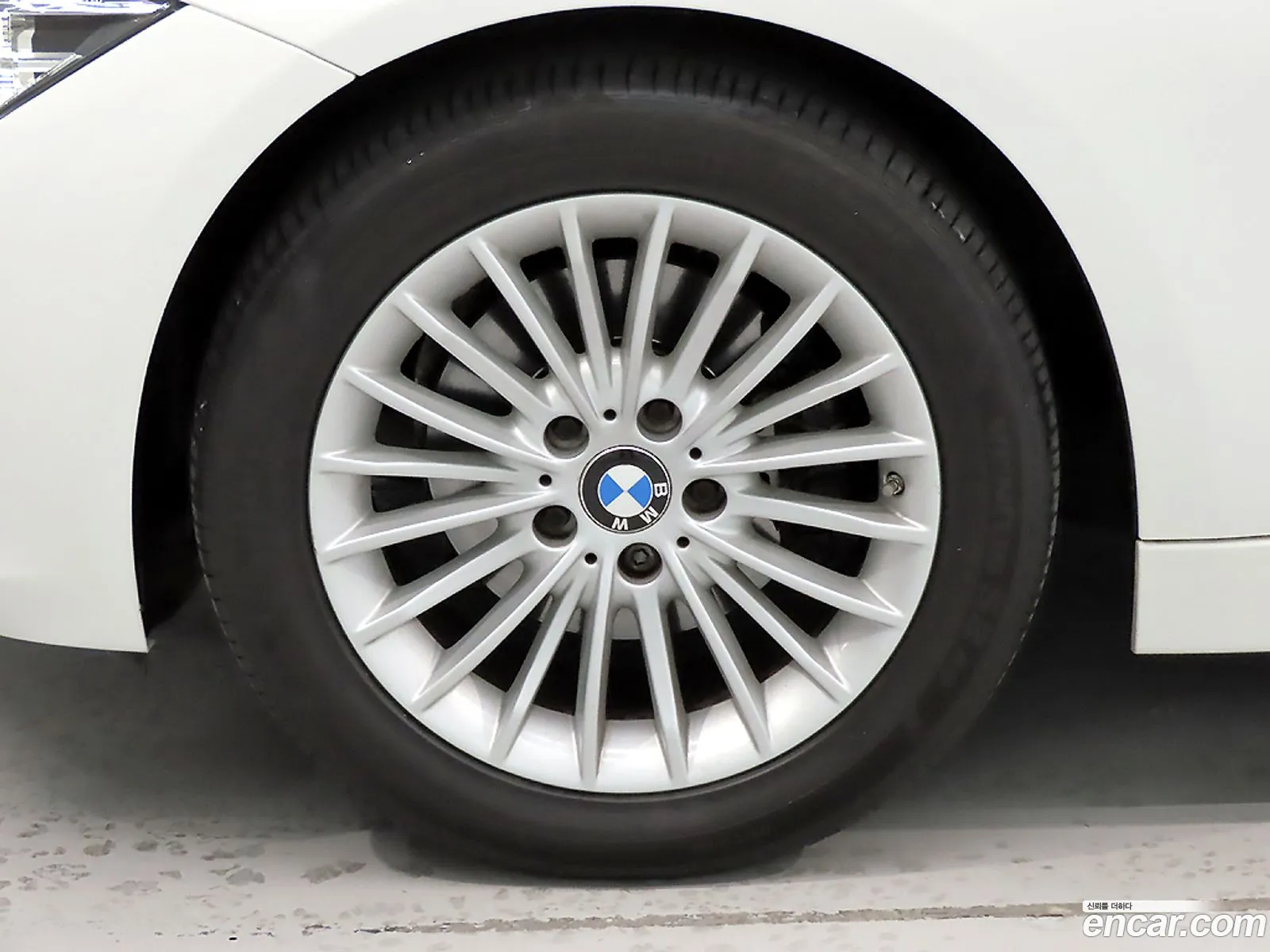 BMW 3 Series 2016 — 19