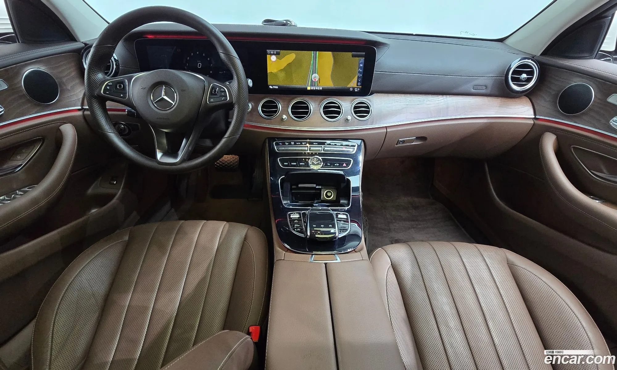 Mercedes-Benz E-Class W213 2016 WDDZF4JB7HA042447 — 5