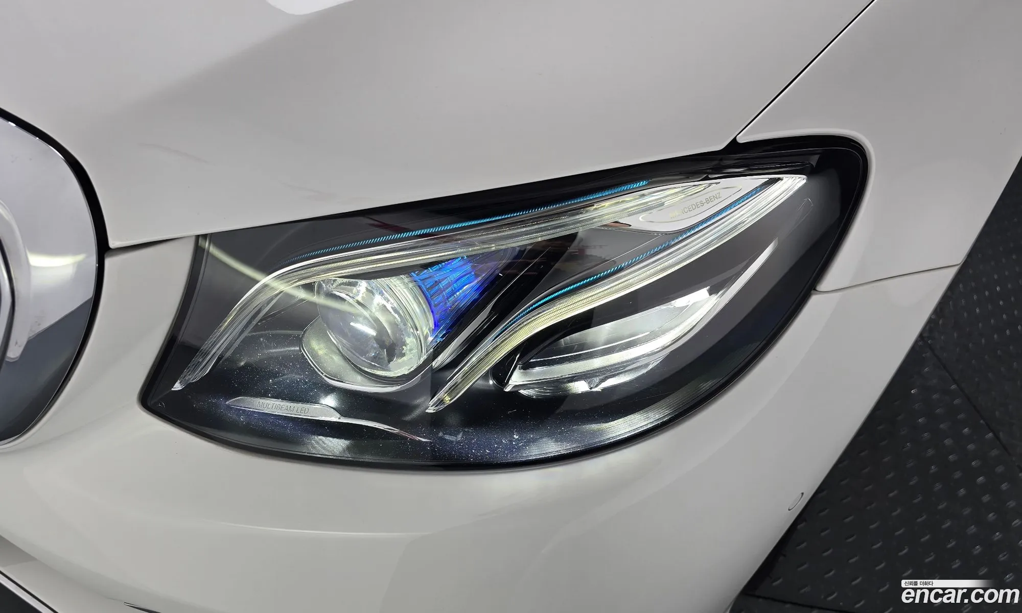Mercedes-Benz E-Class W213 2016 WDDZF4JB7HA042447 — 15