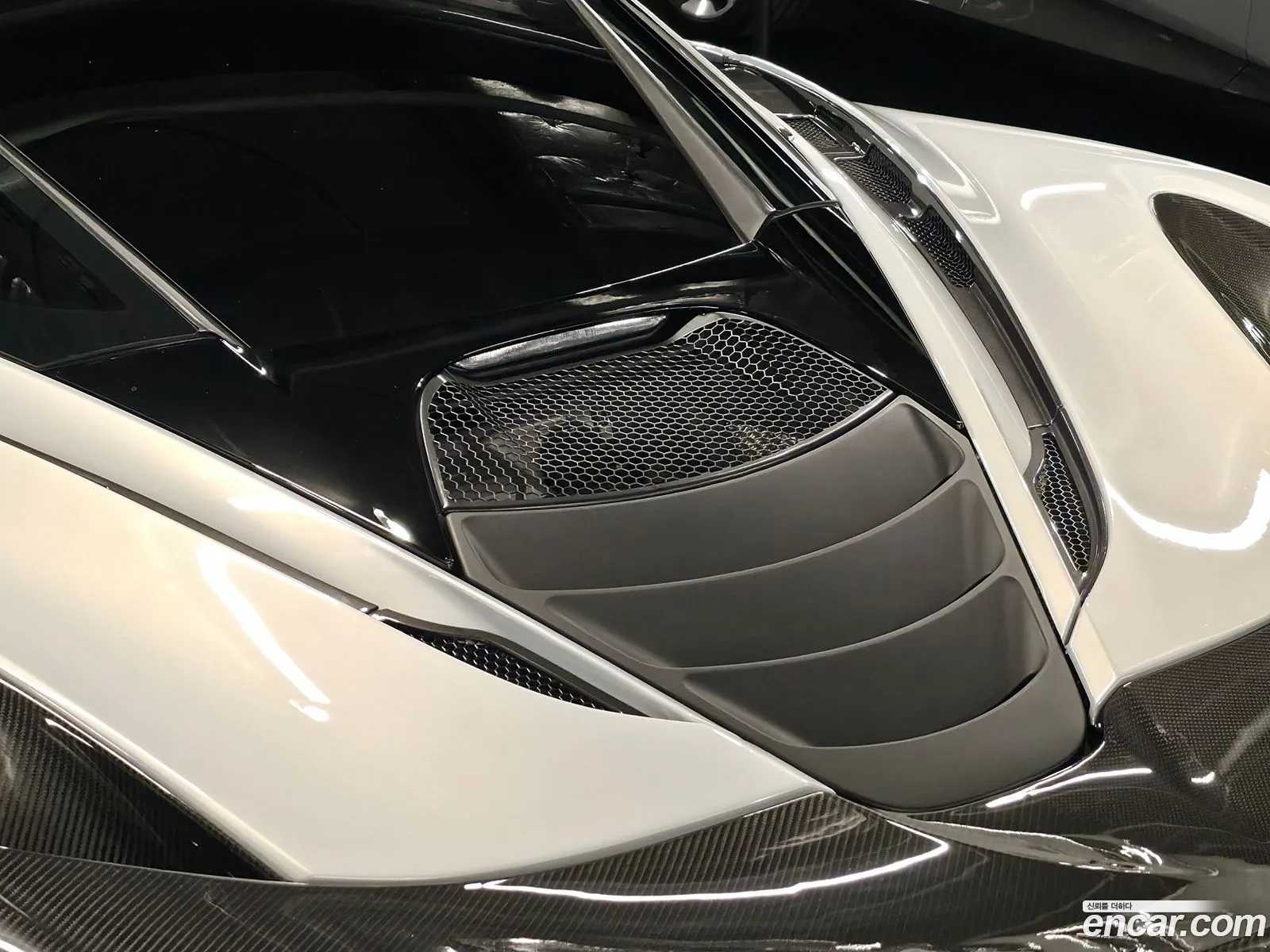 McLaren 720S 2017 — 19