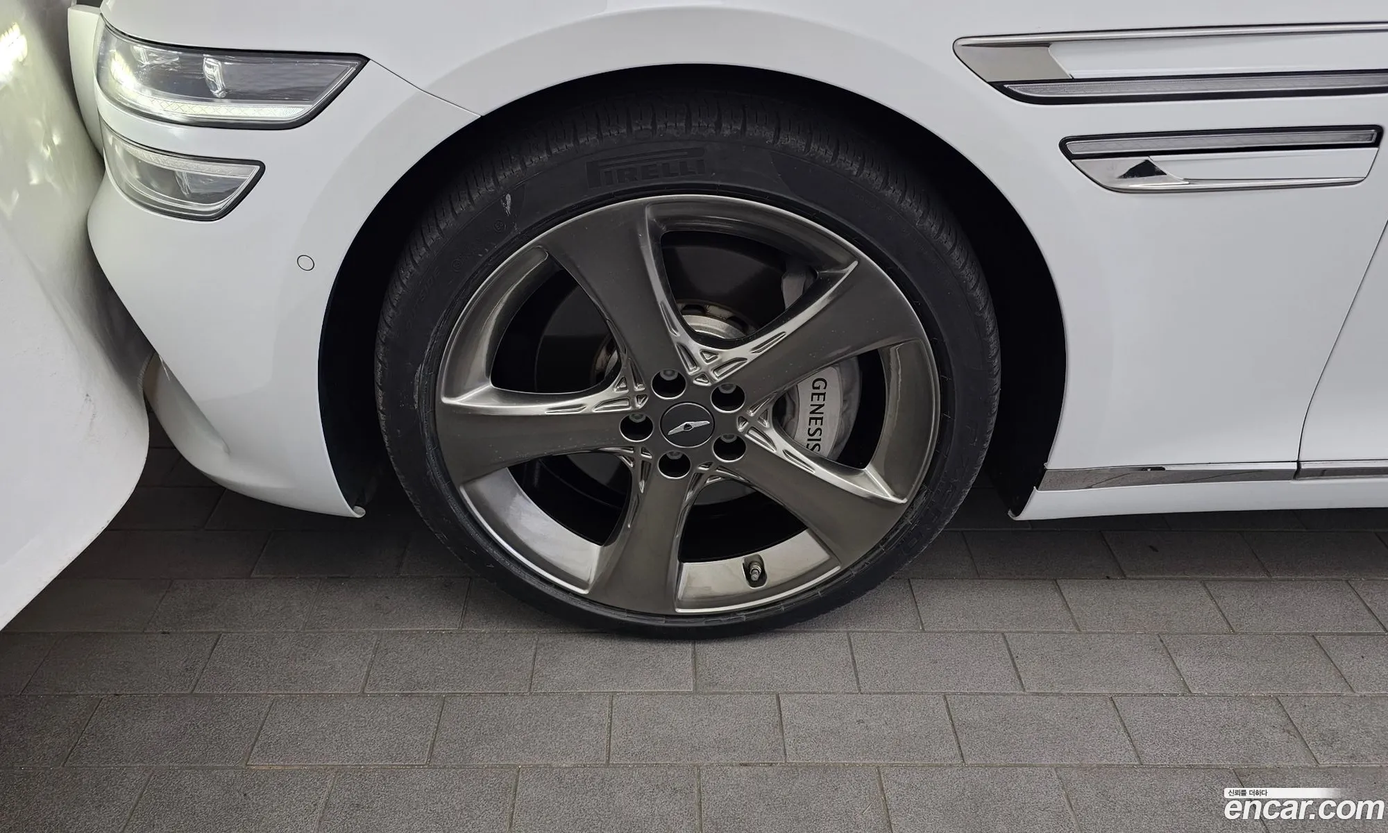Genesis G80 2023 — 3