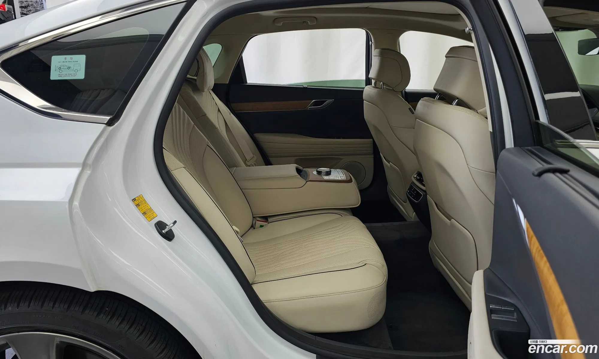 Genesis G80 2023 — 7
