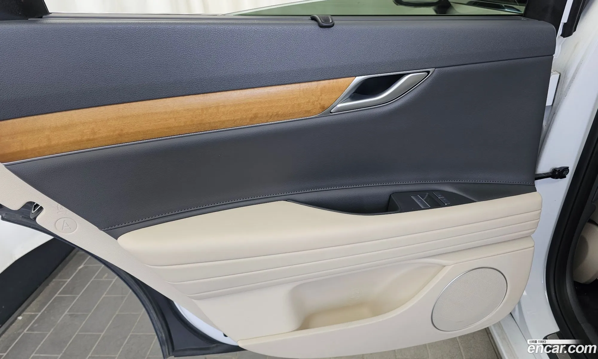 Genesis G80 2023 — 14