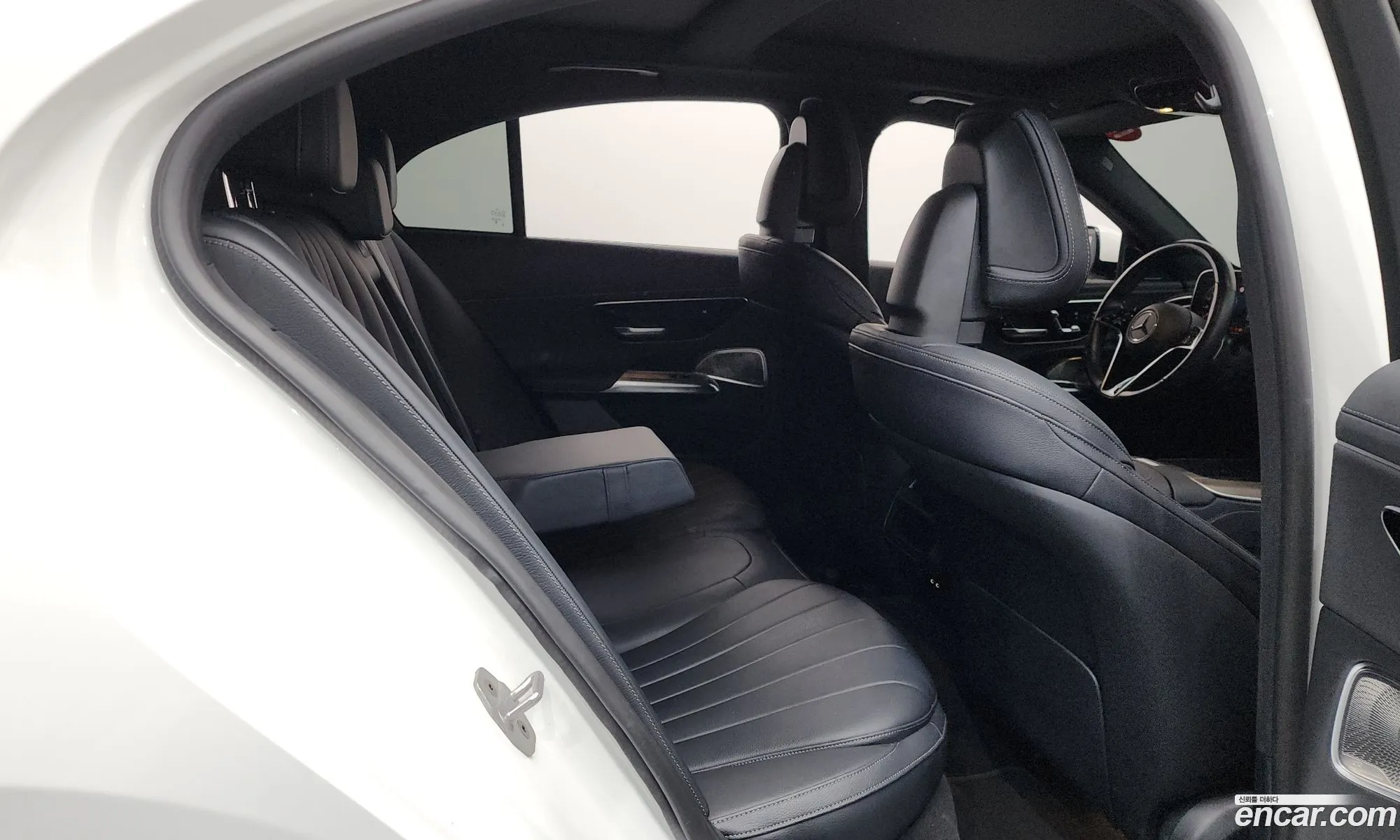 Mercedes-Benz E-Class W214 2024 — 6
