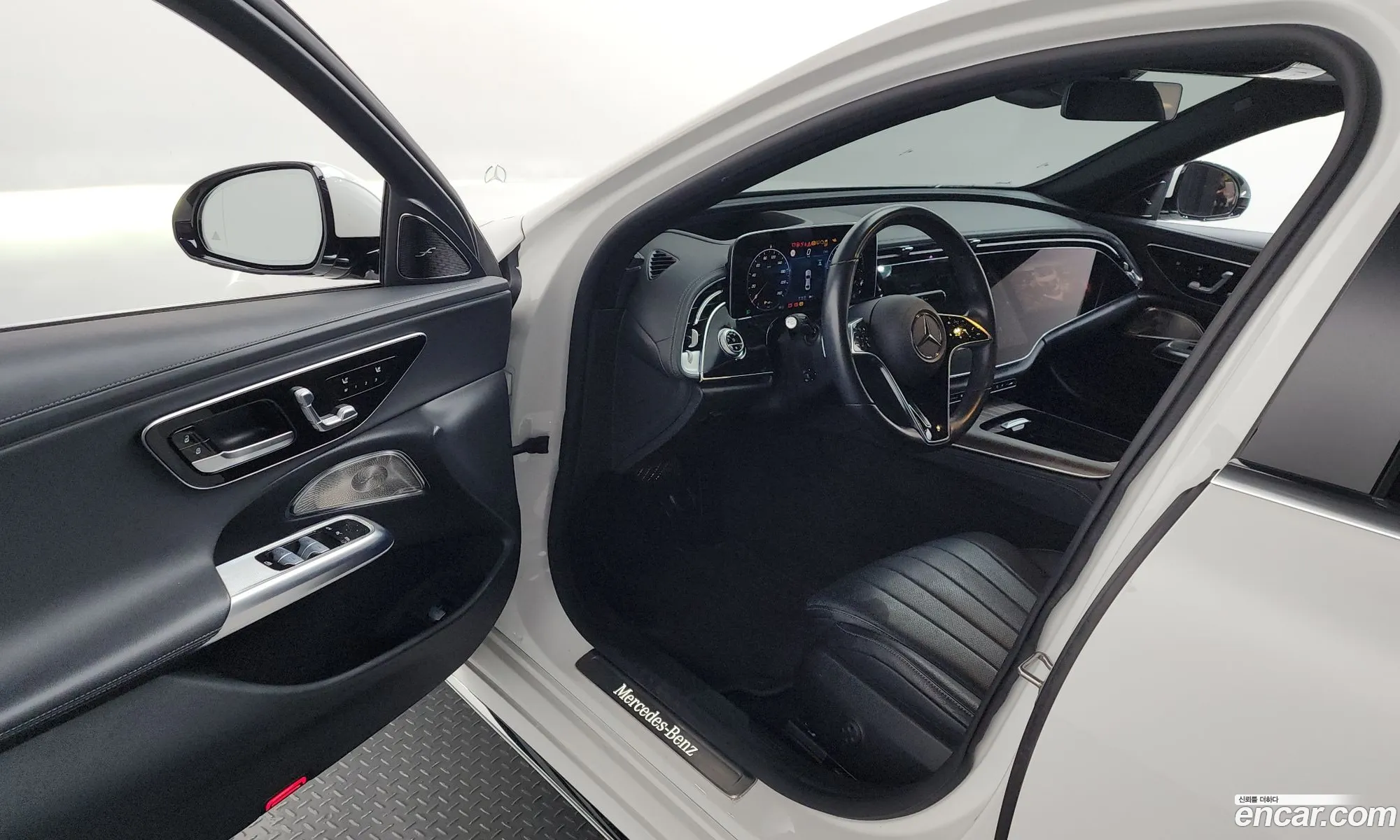 Mercedes-Benz E-Class W214 2024 — 10