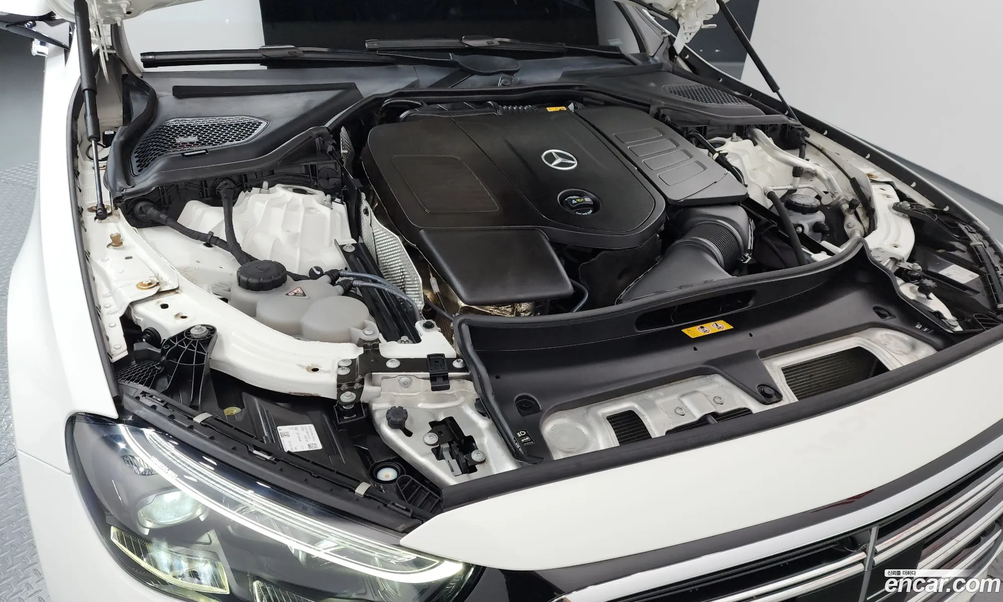 Mercedes-Benz E-Class W214 2024 — 22
