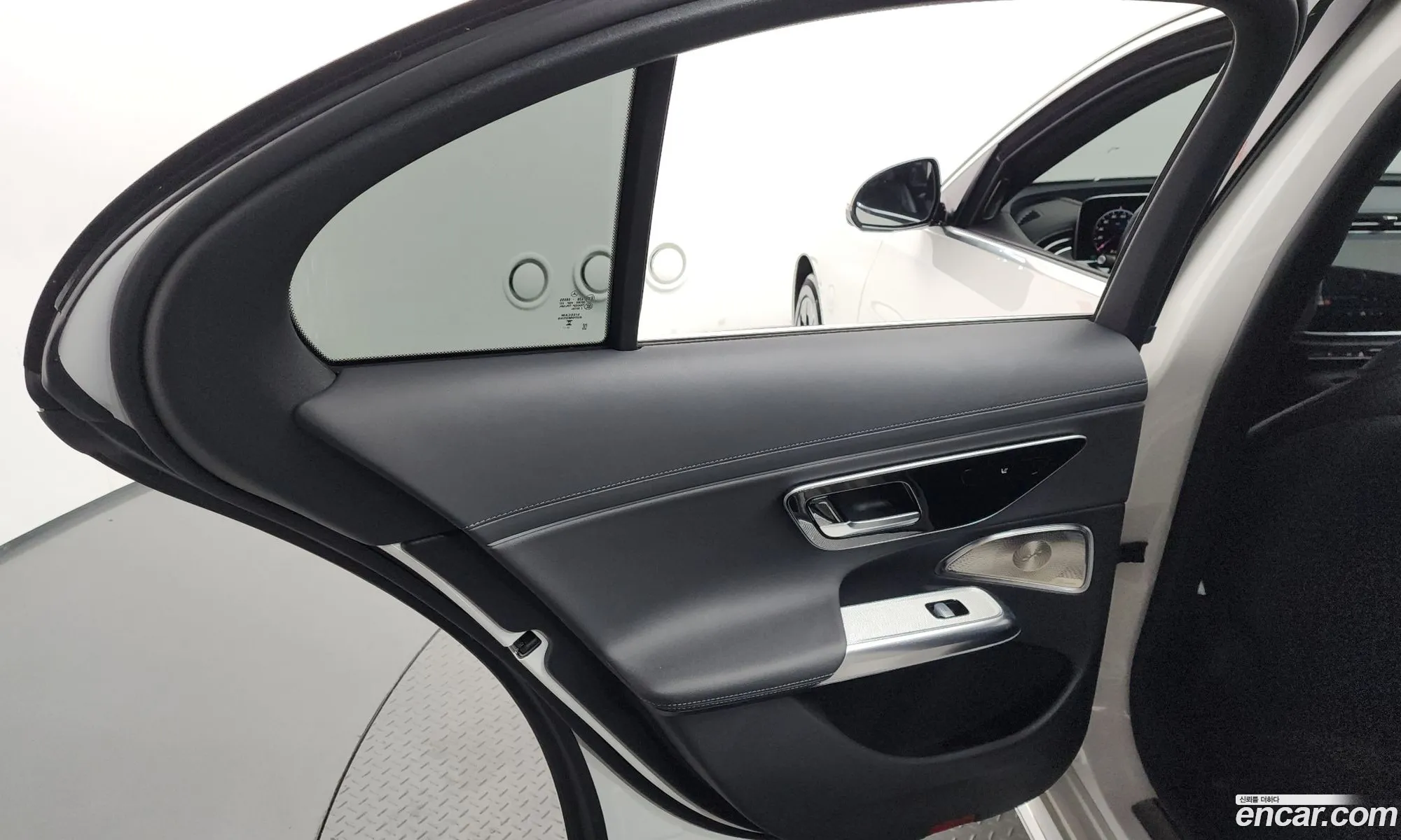 Mercedes-Benz E-Class W214 2024 — 29