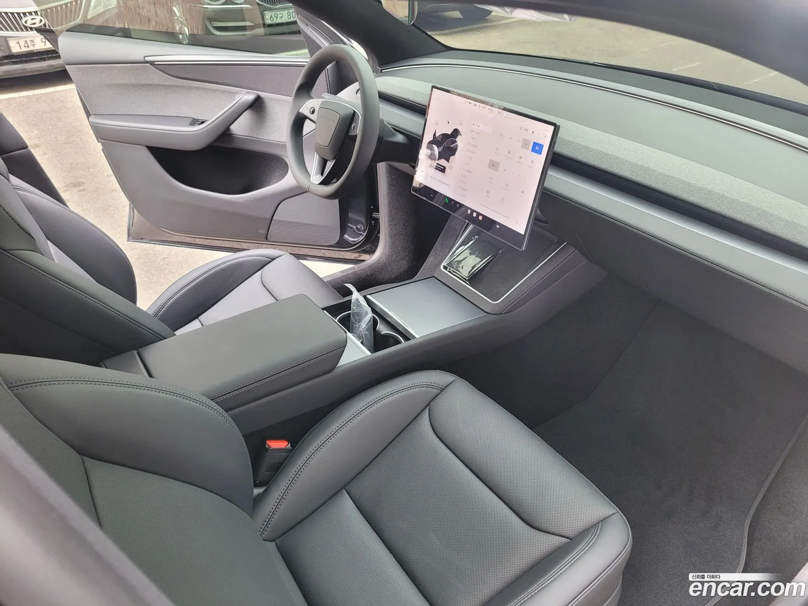 Tesla Model Y 2026 — 2