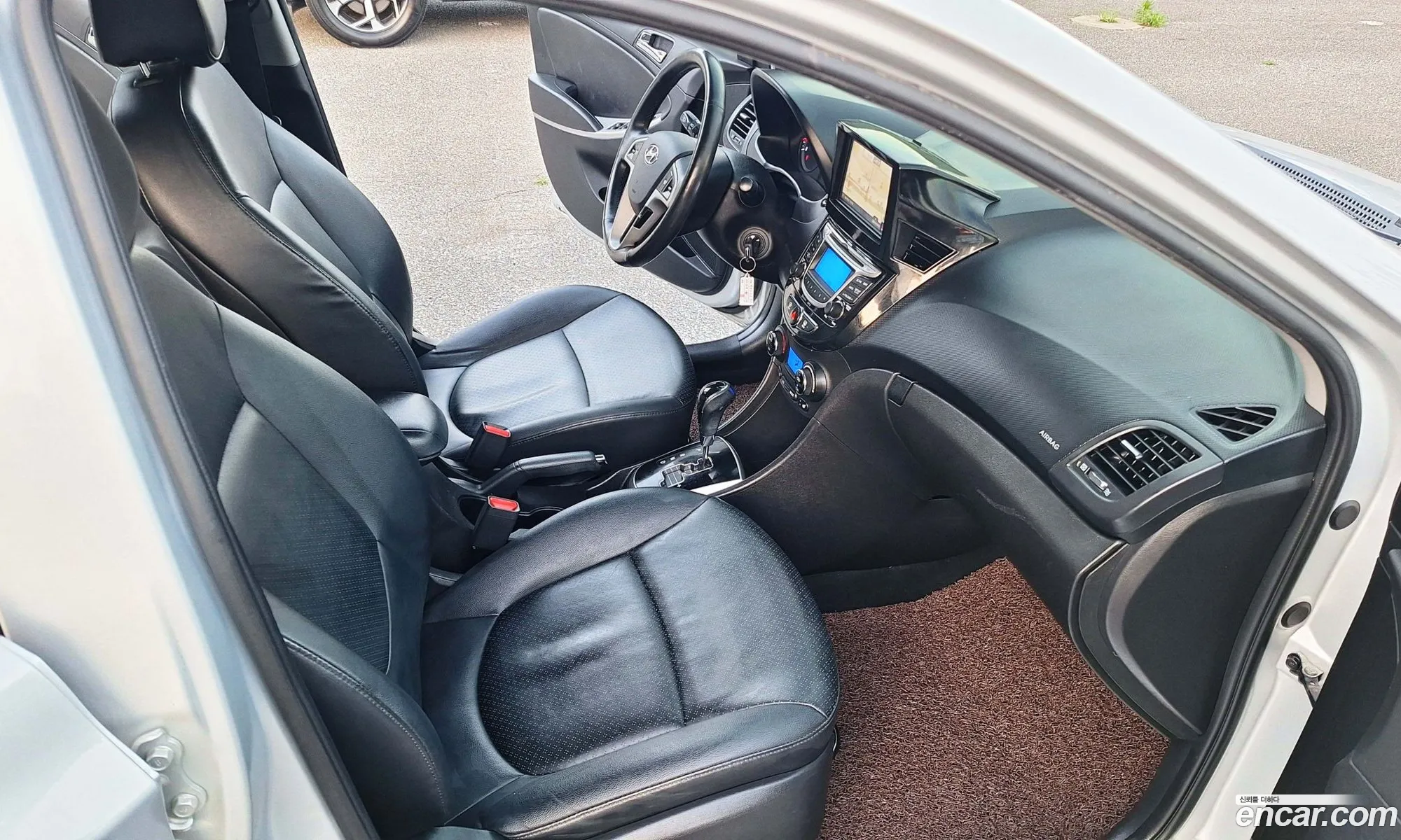 Hyundai Accent 2014 — 3